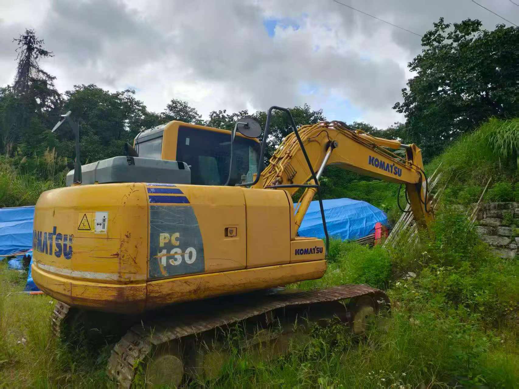 Buy Komatsu PC130-8 Used Excavator / 3