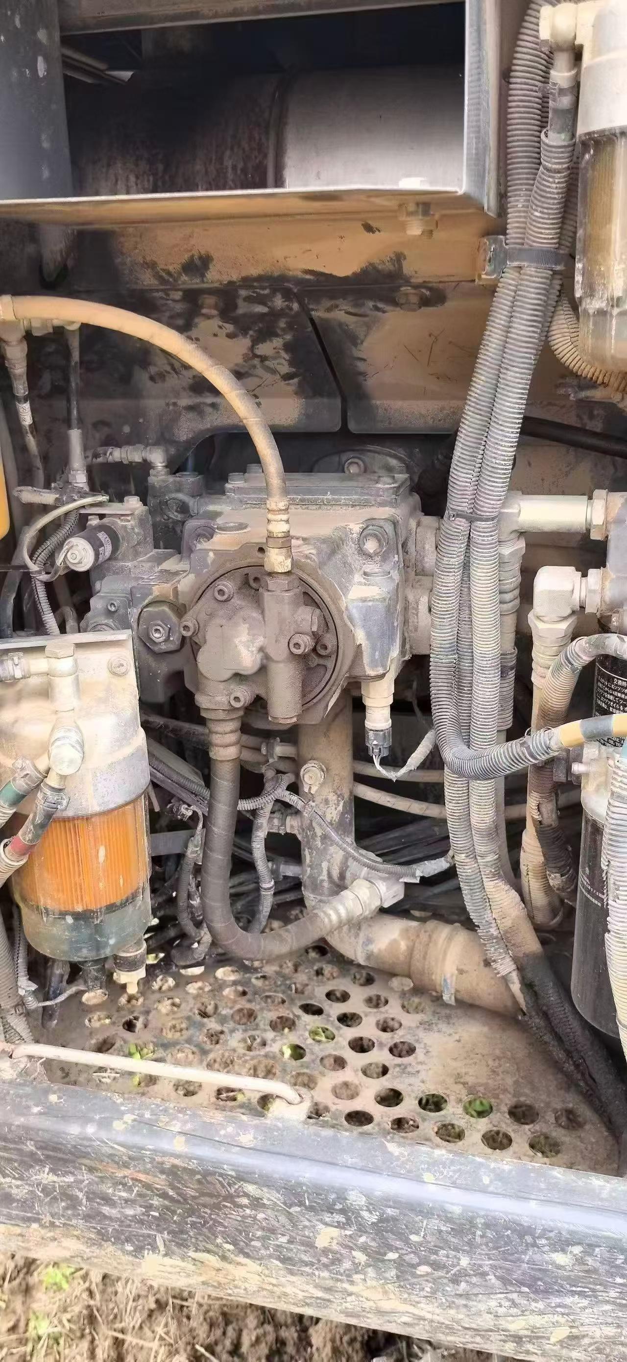Buy Sumitomo SH130-3 Used Excavator / 2