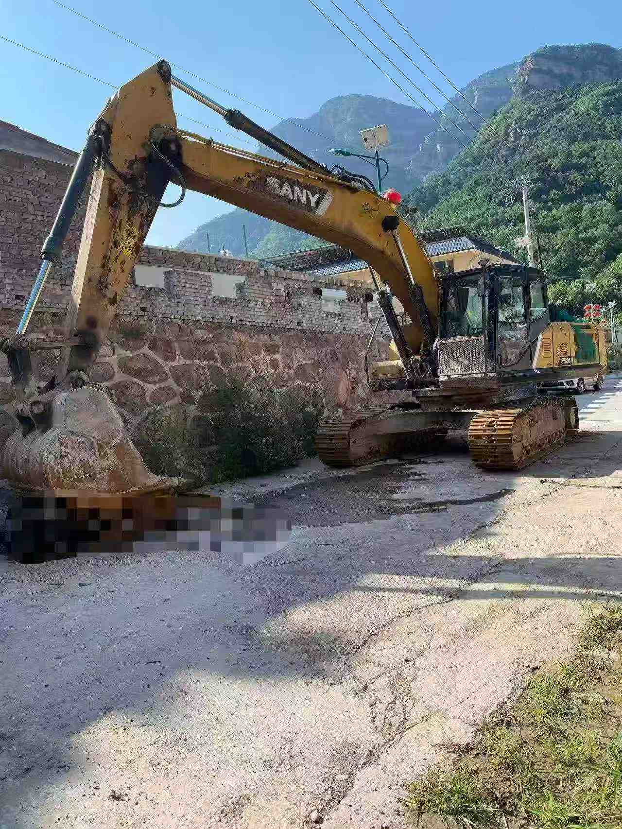 Buy Sany SY245H Used Excavator / 2