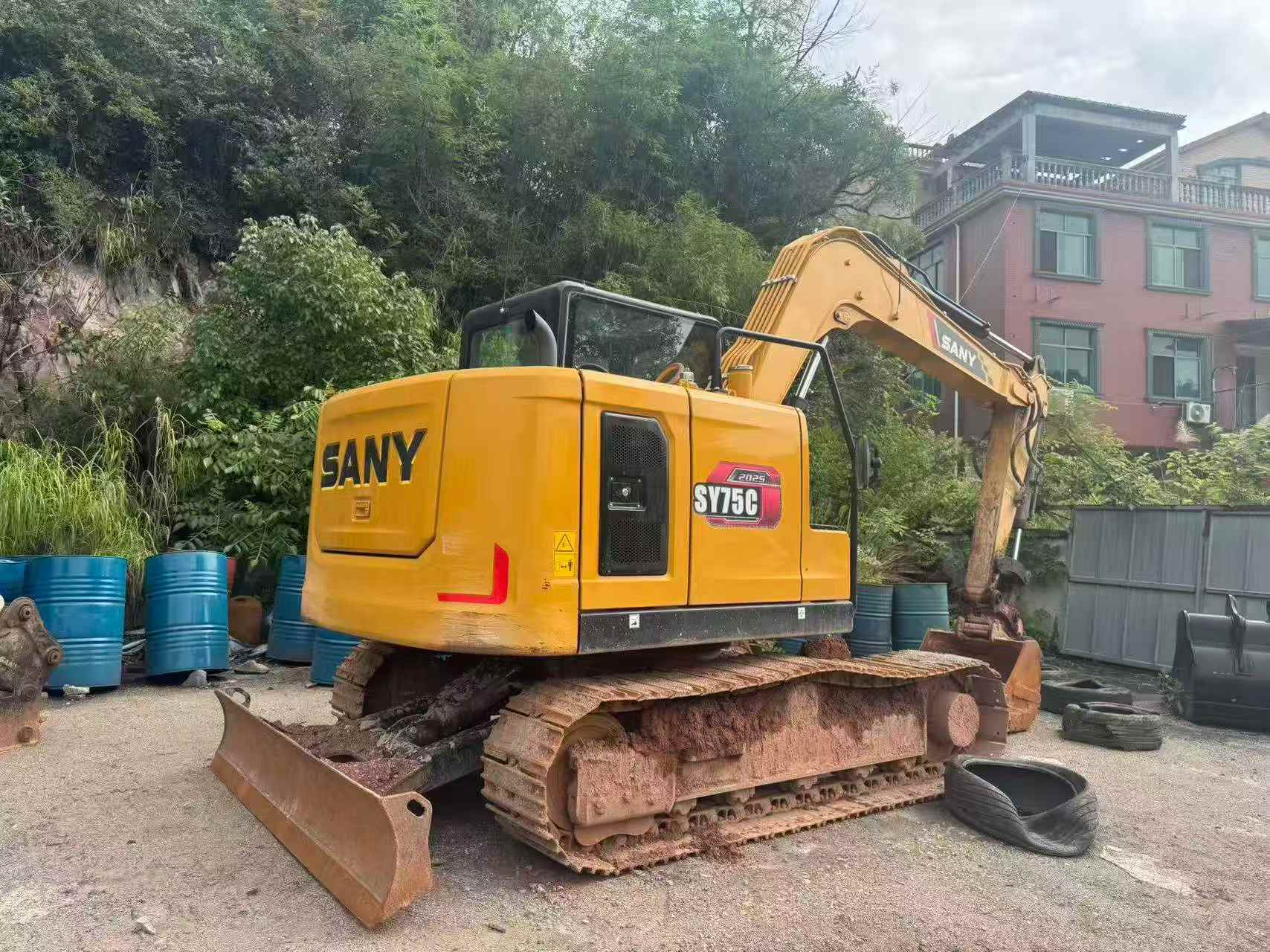 Buy Sany SY70C Used Excavator / 2