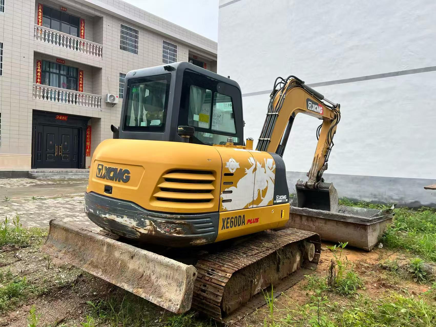 Buy XCMG XE60 Used Excavator / 3