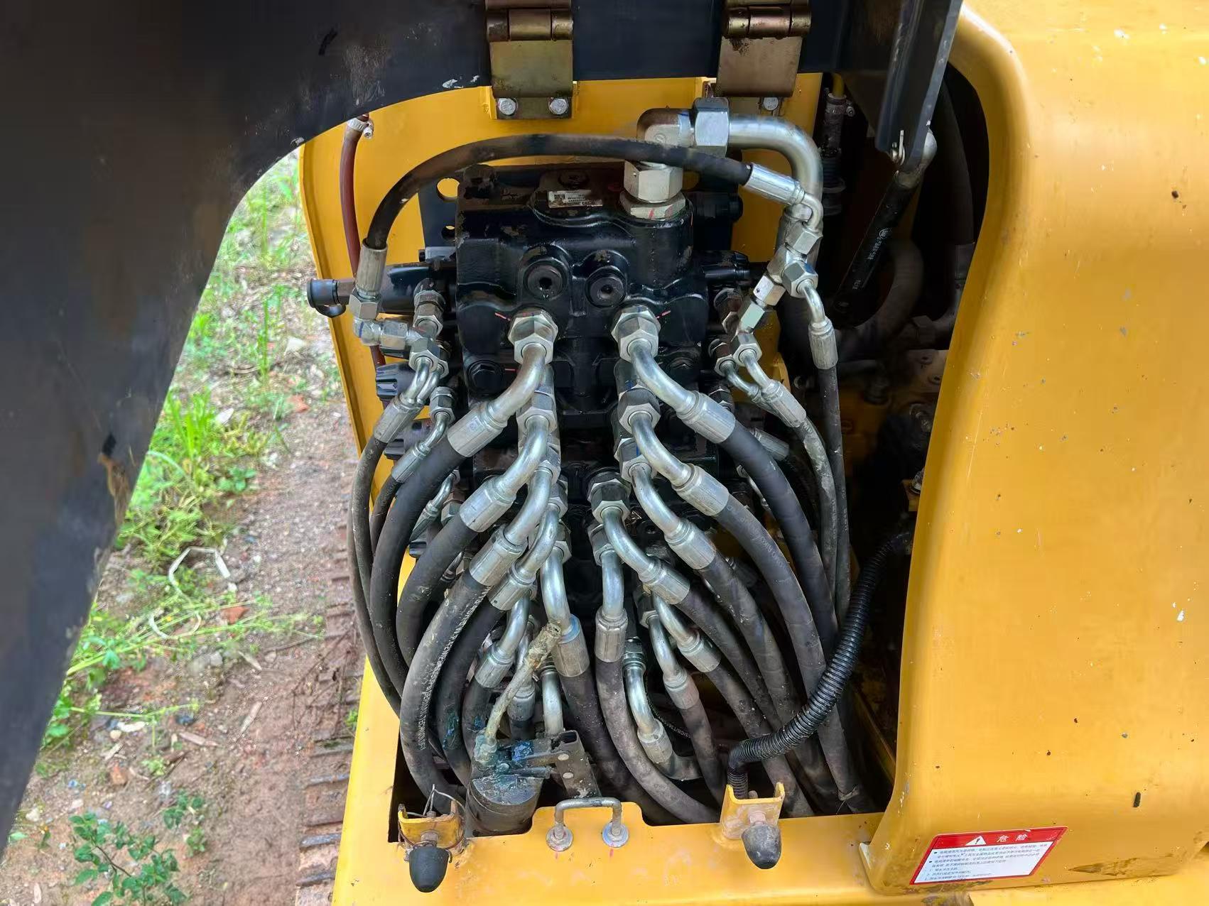 Buy XCMG XE60 Used Excavator / 2
