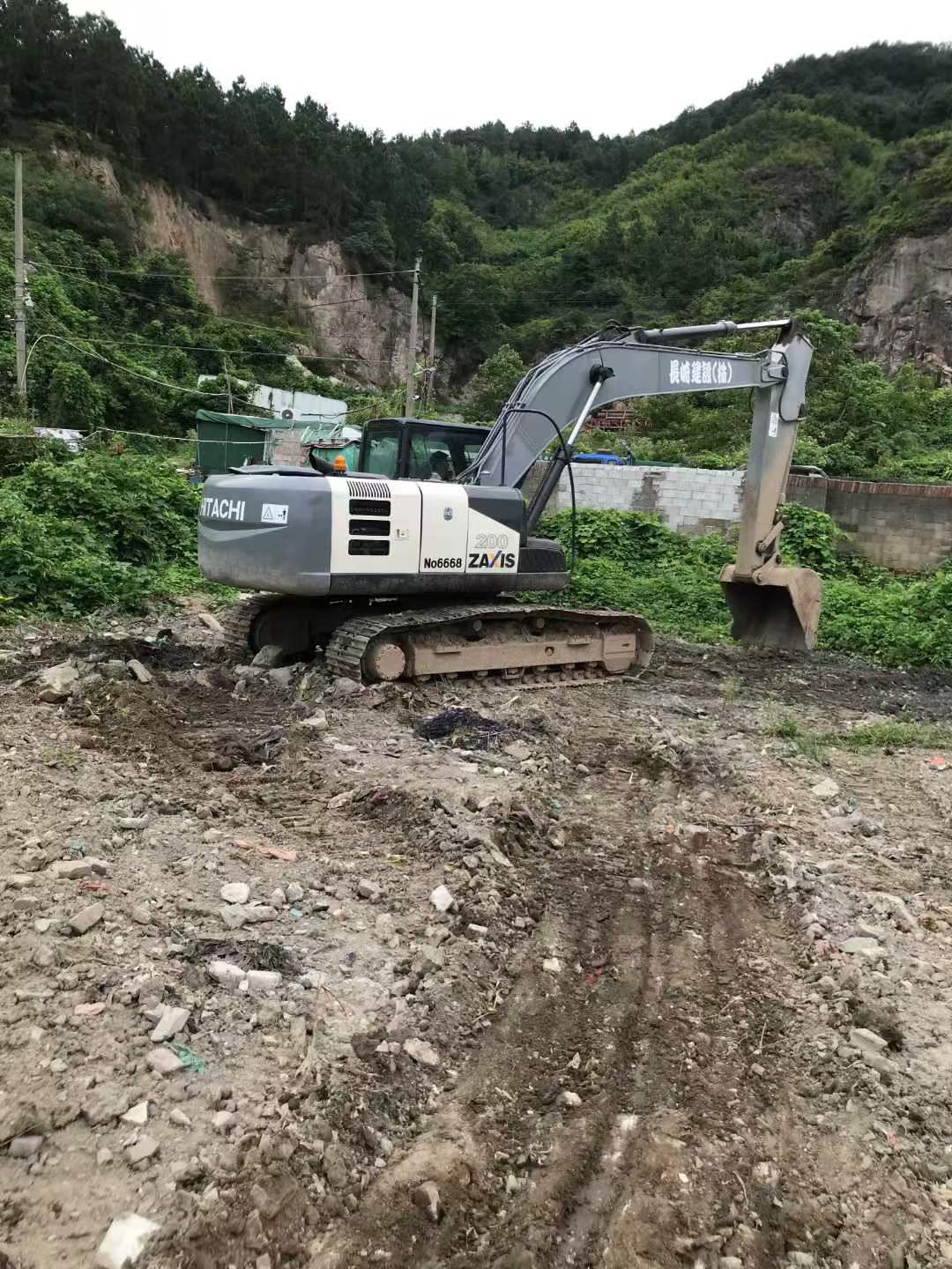 Comprar Hitachi EX200-3 Usado Excavadora