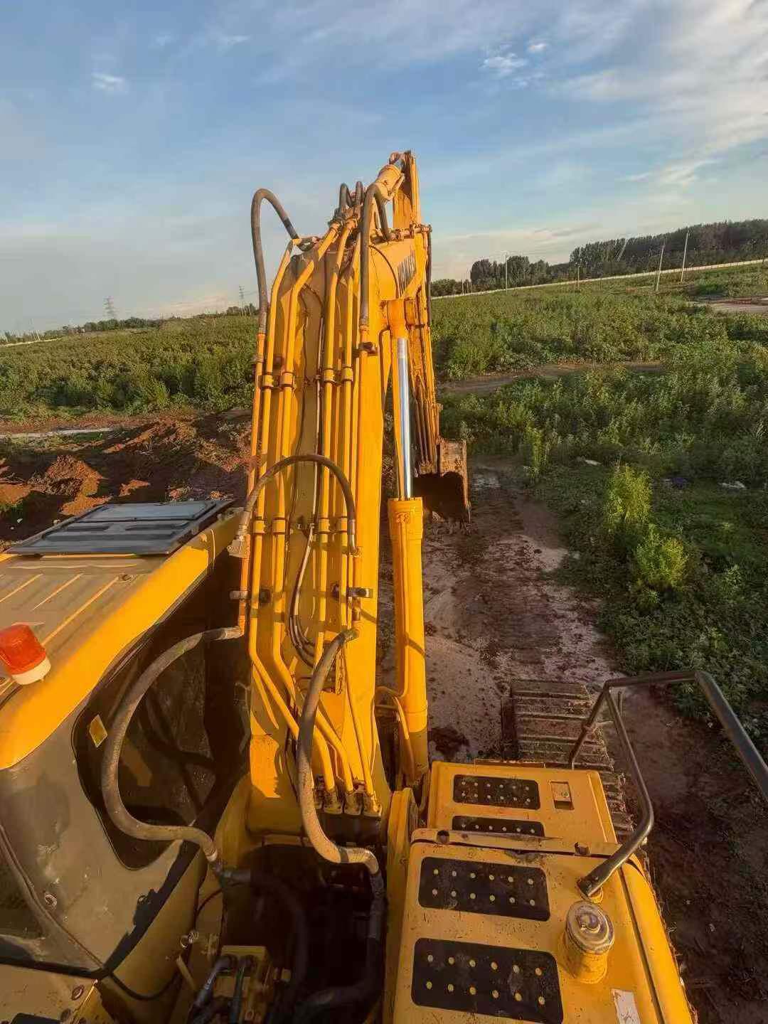 Buy Komatsu PC270-7 Used Excavator / 9