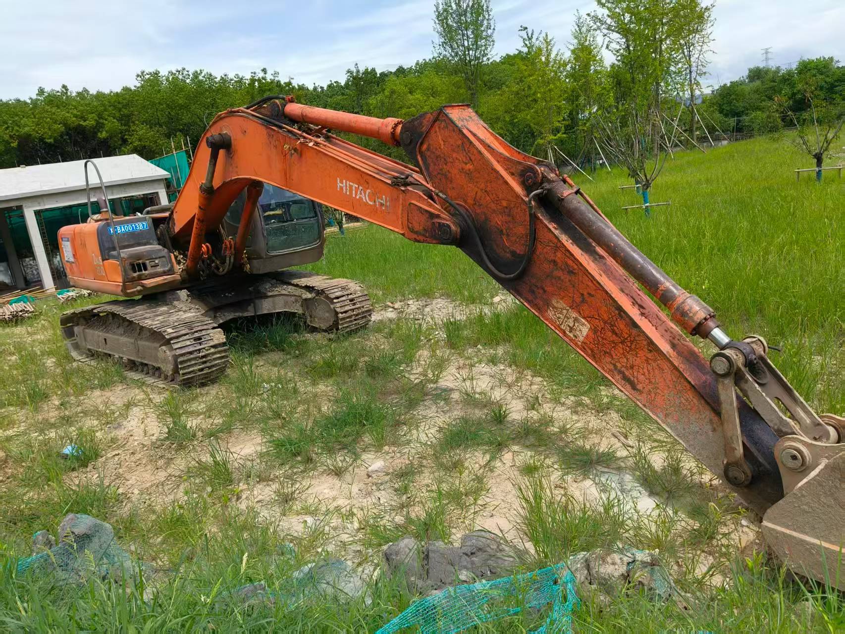 Buy Hitachi ZX200-6 Used Excavator / 3