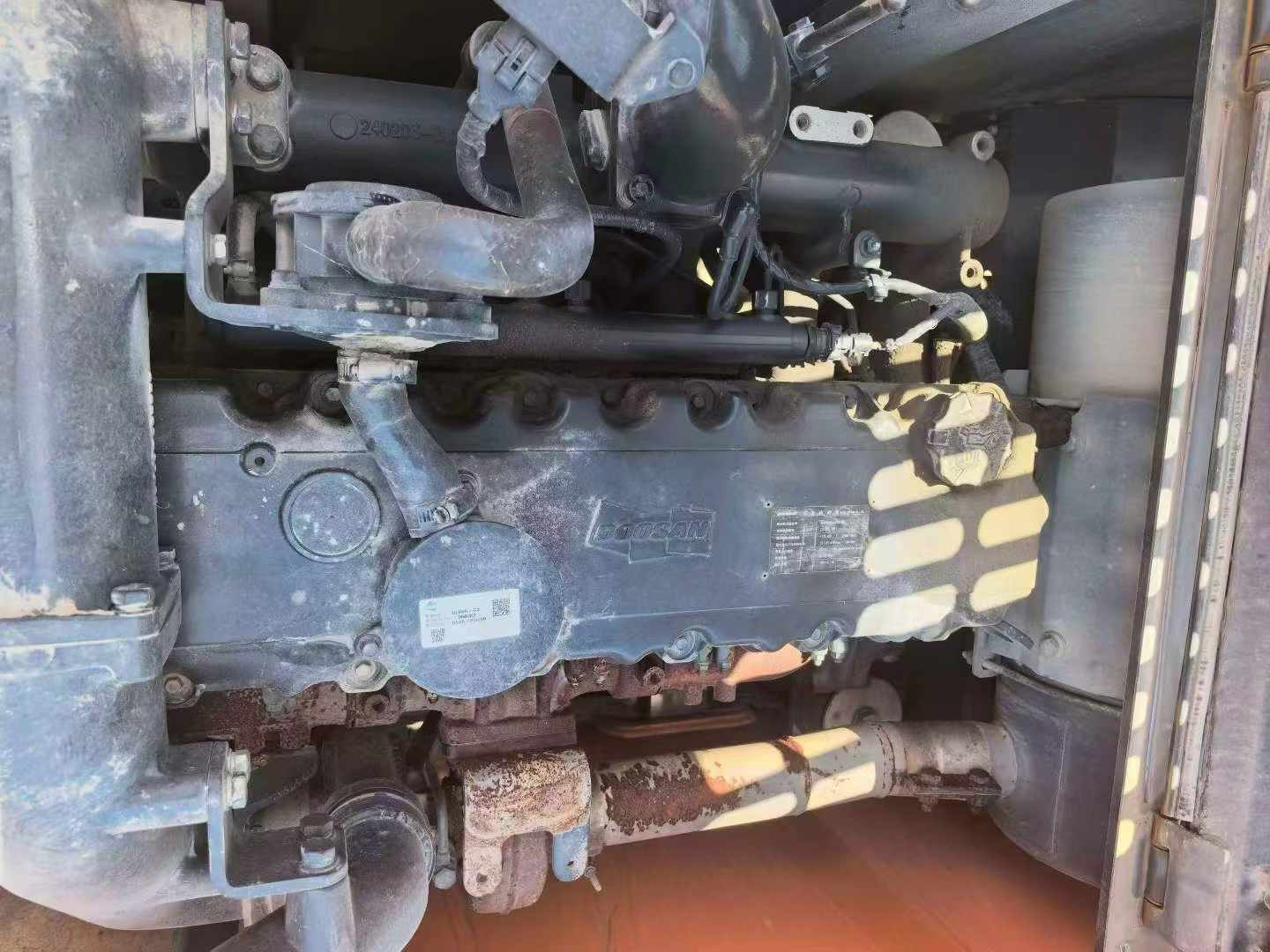 Купить Подержанный Экскаватор Doosan DX230LC / 4 Купить Подержанный Экскаватор Doosan DX230LC / 4