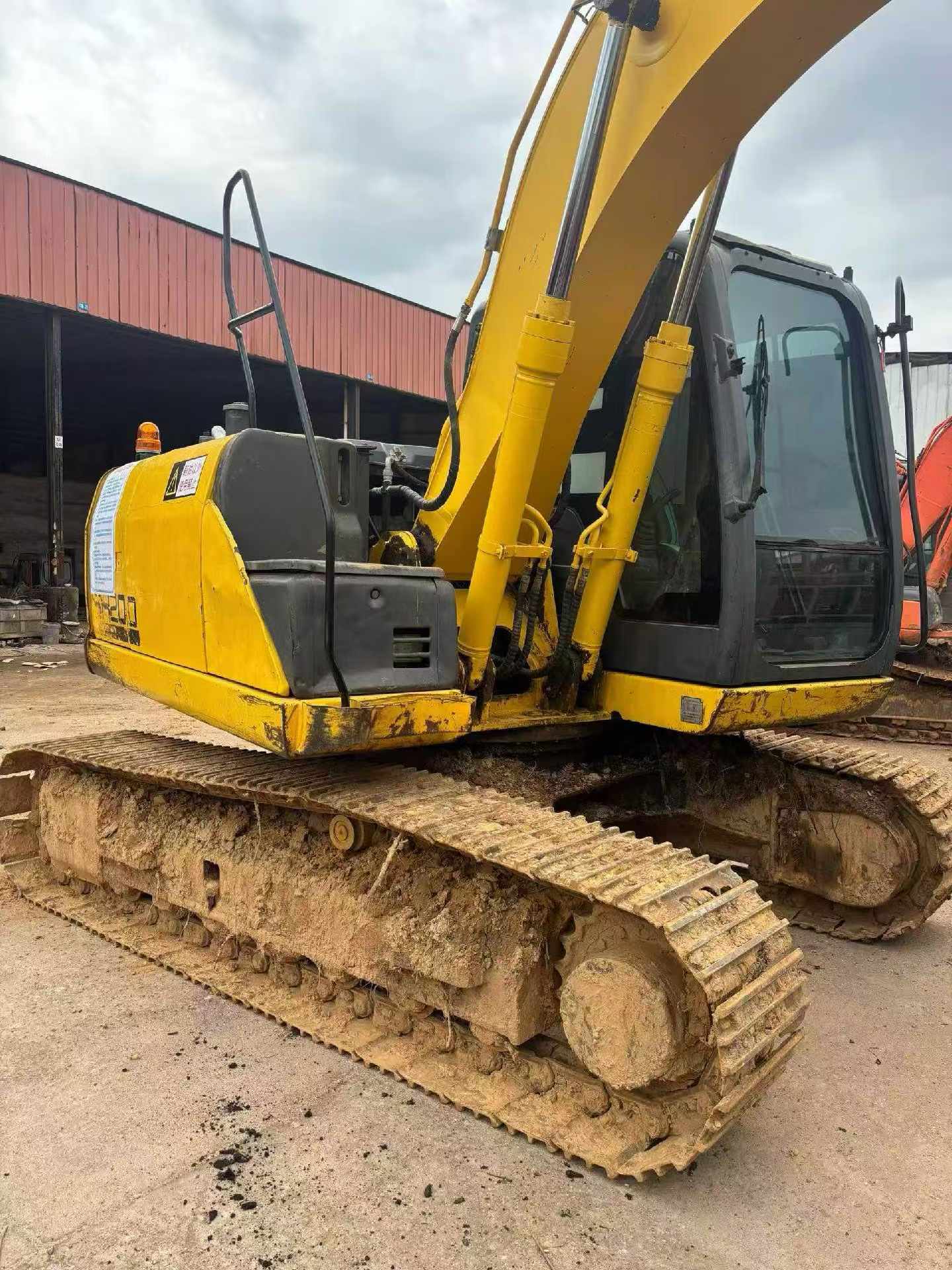Buy Sumitomo SH120 Used Excavator / 2