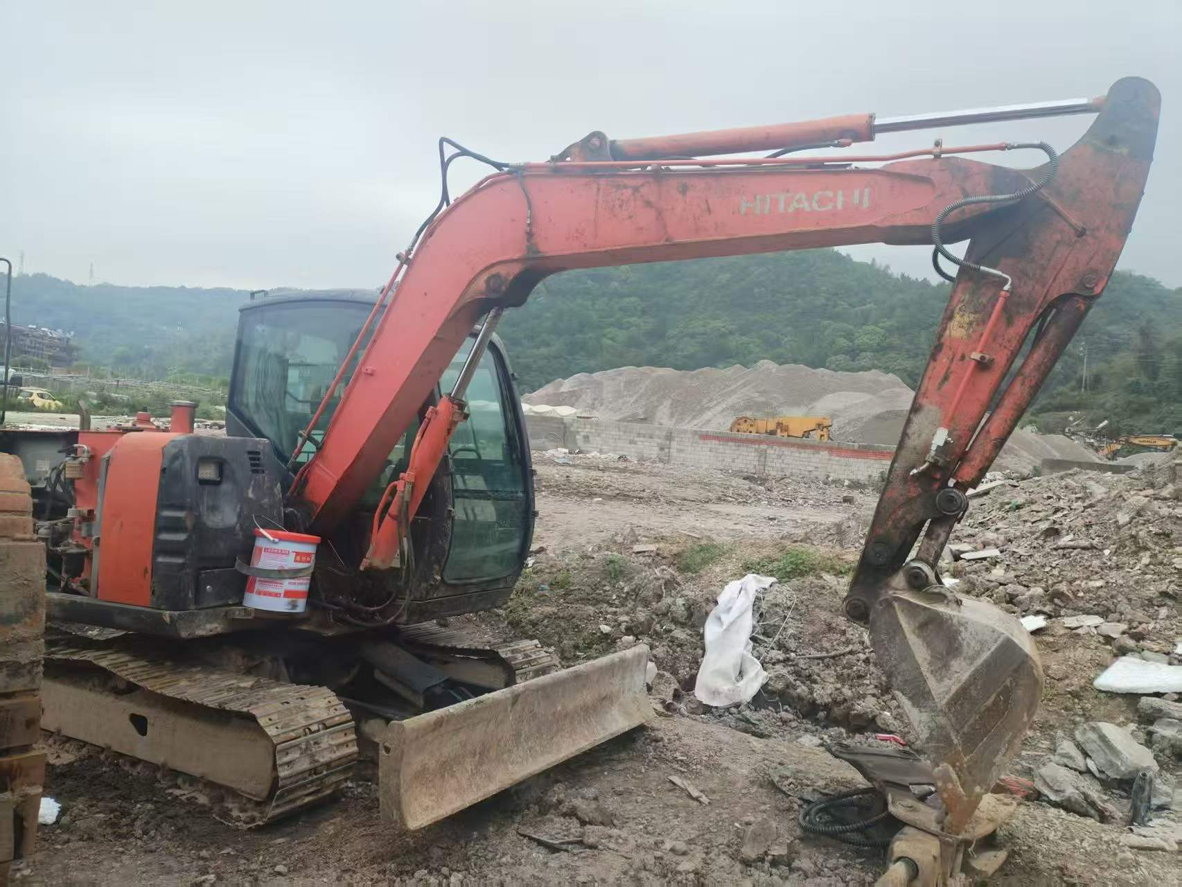 Buy Hitachi Used Excavator / 5