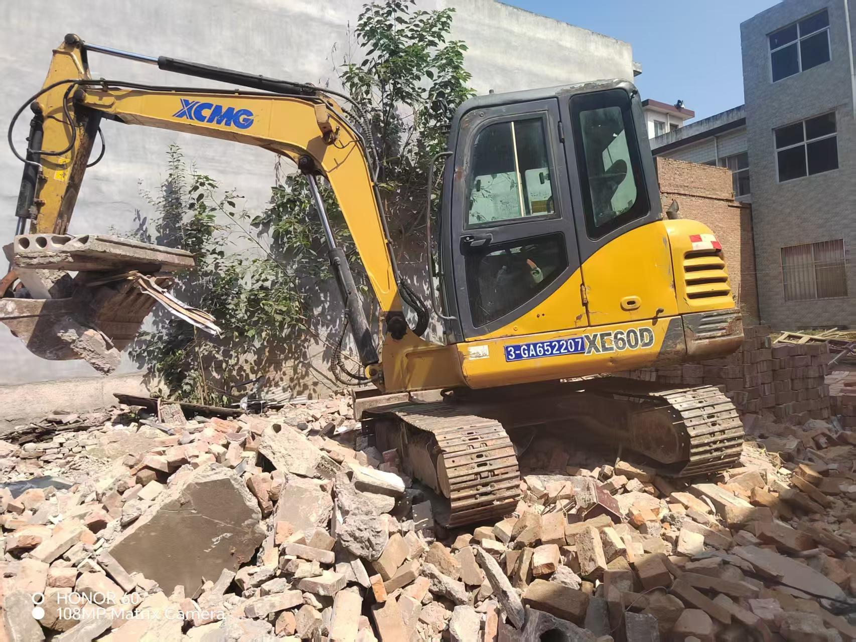 Buy XCMG XE60 Used Loader / 3