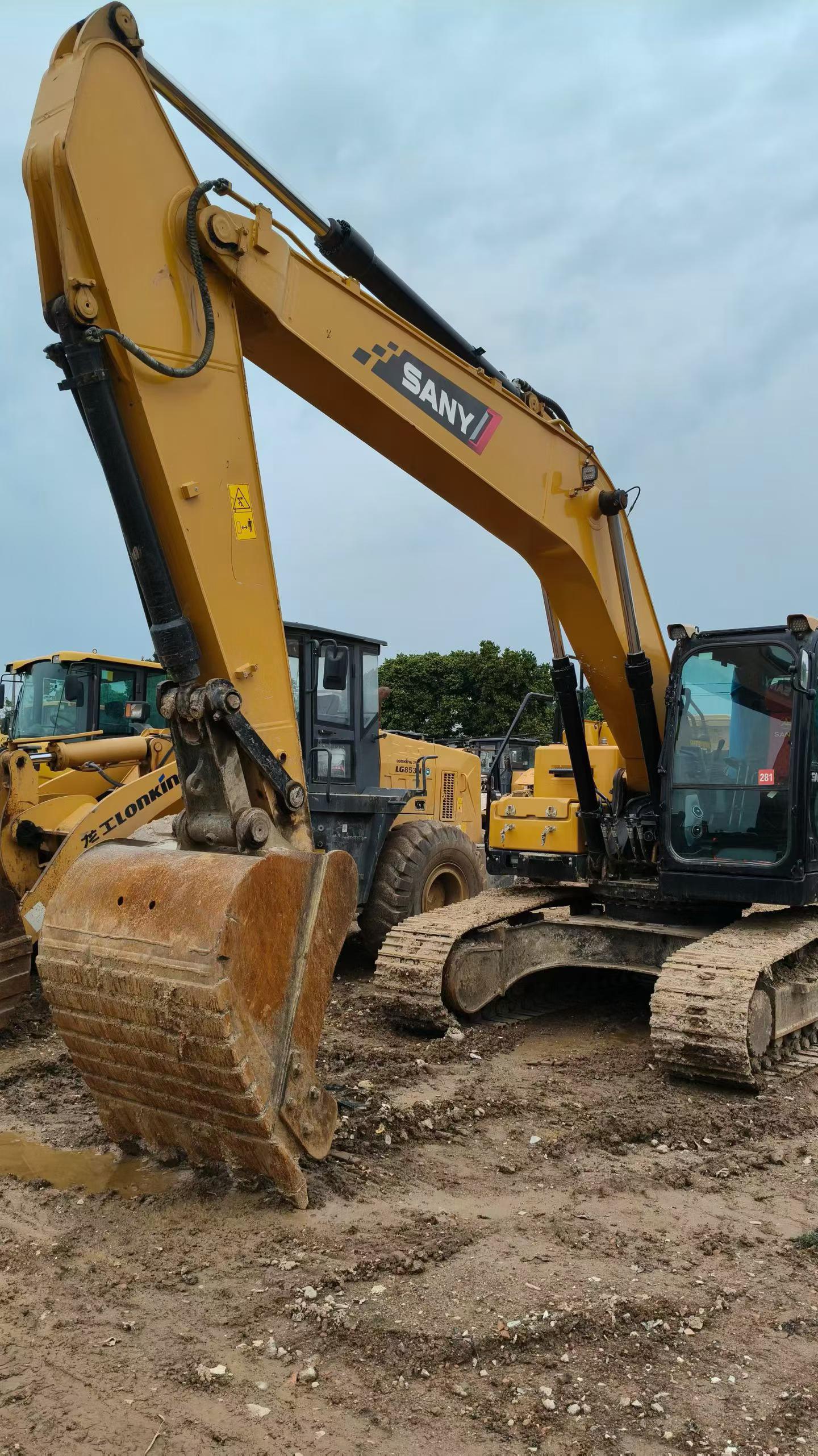 Buy Sany SY200C Used Excavator / 2
