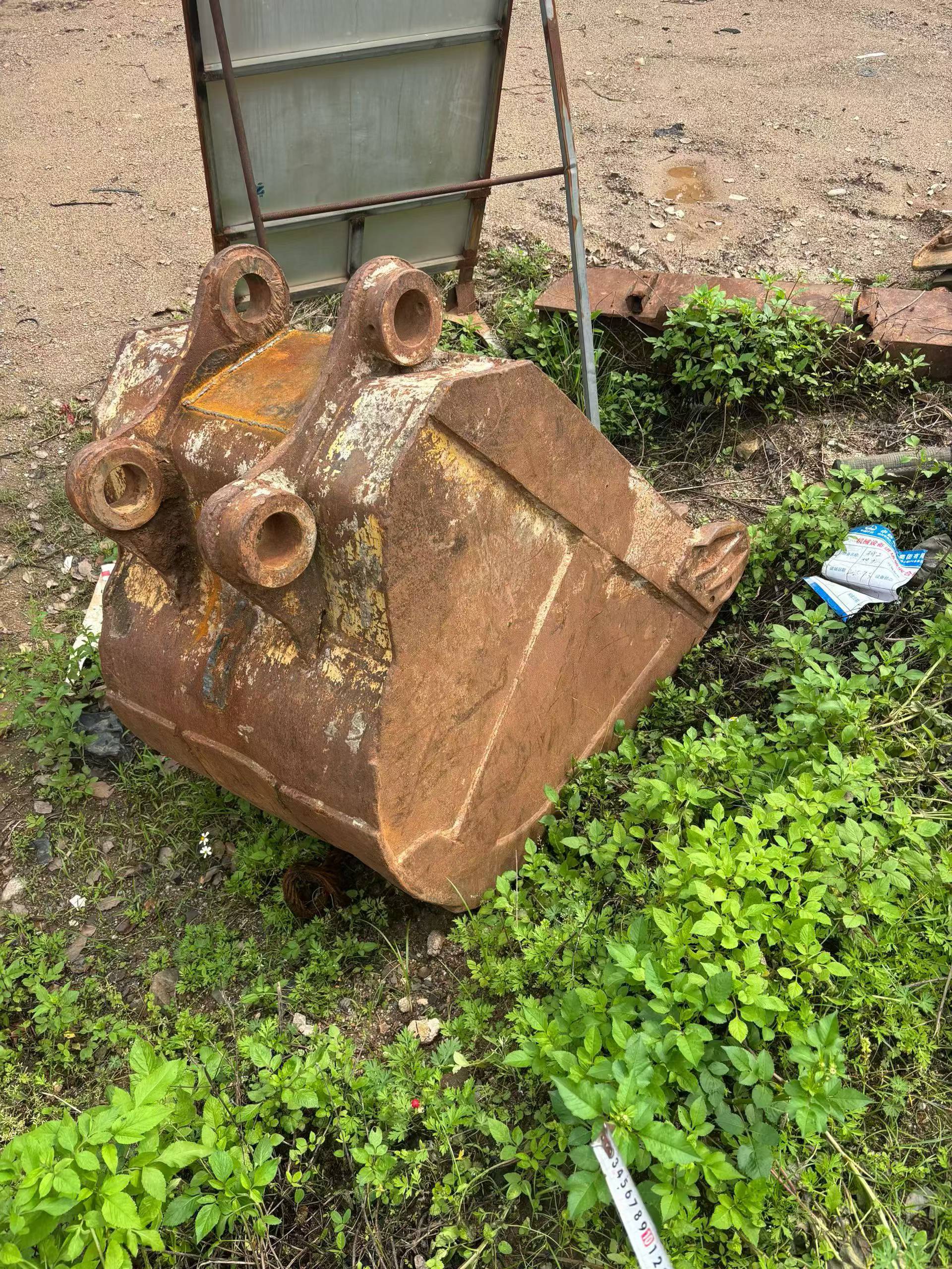 Buy Kobelco SK270D Used Excavator