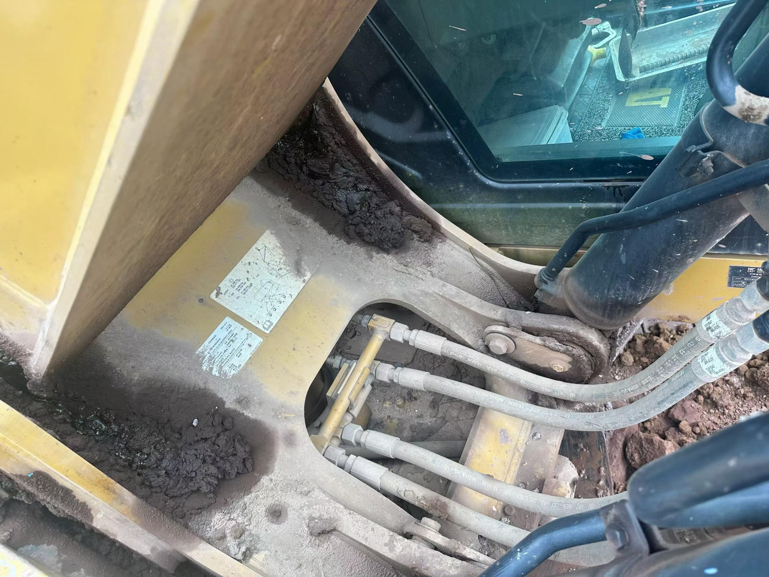Buy Caterpillar 320A Used Excavator / 9