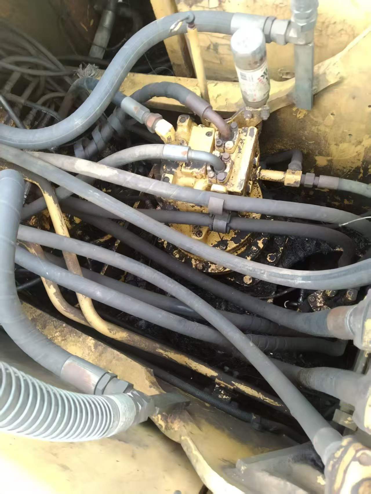 Buy Komatsu PC220-7 Used Excavator / 7