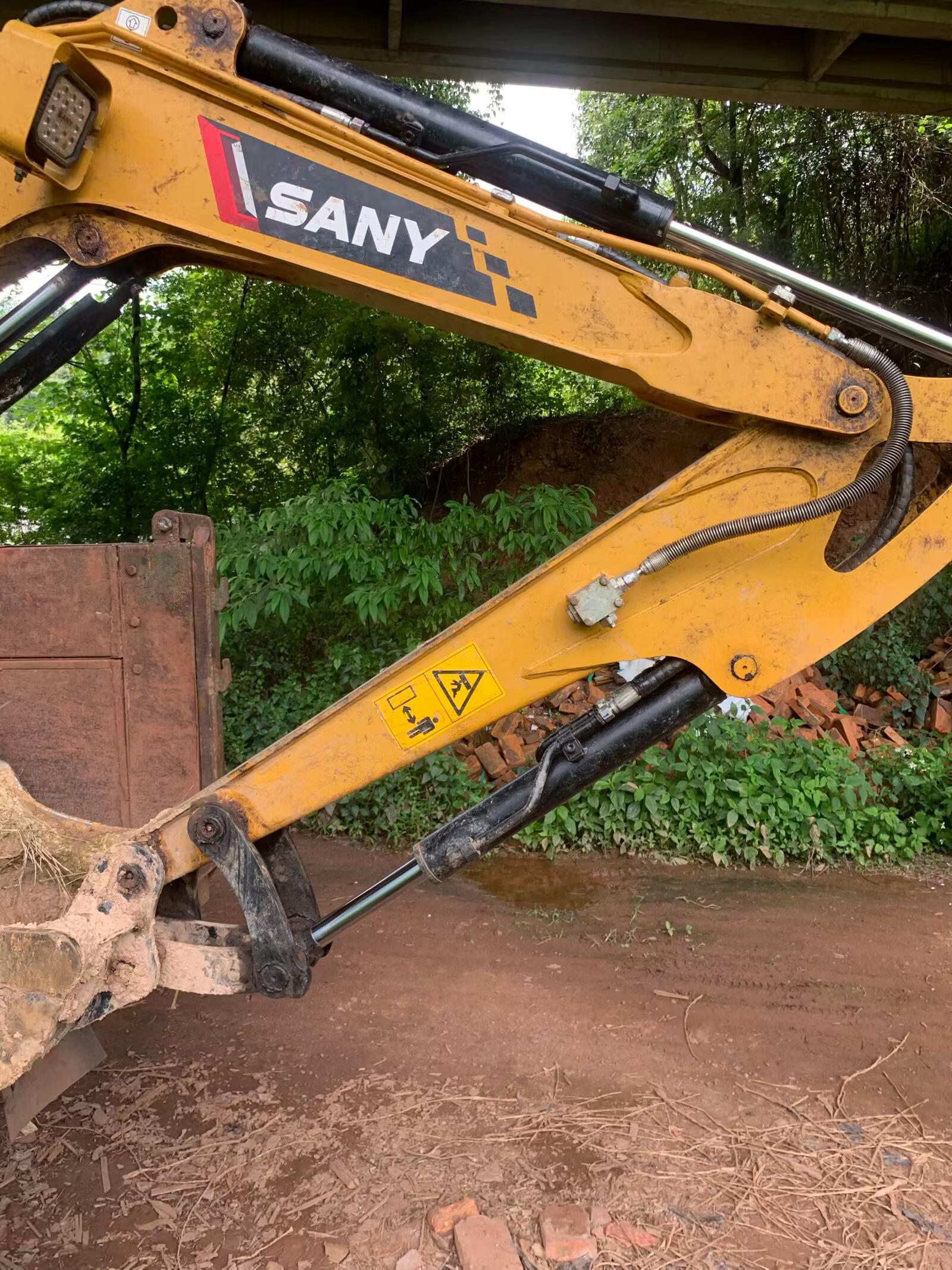 Buy Sany SY16C Used Excavator / 2 Buy Sany SY16C Used Excavator / 2