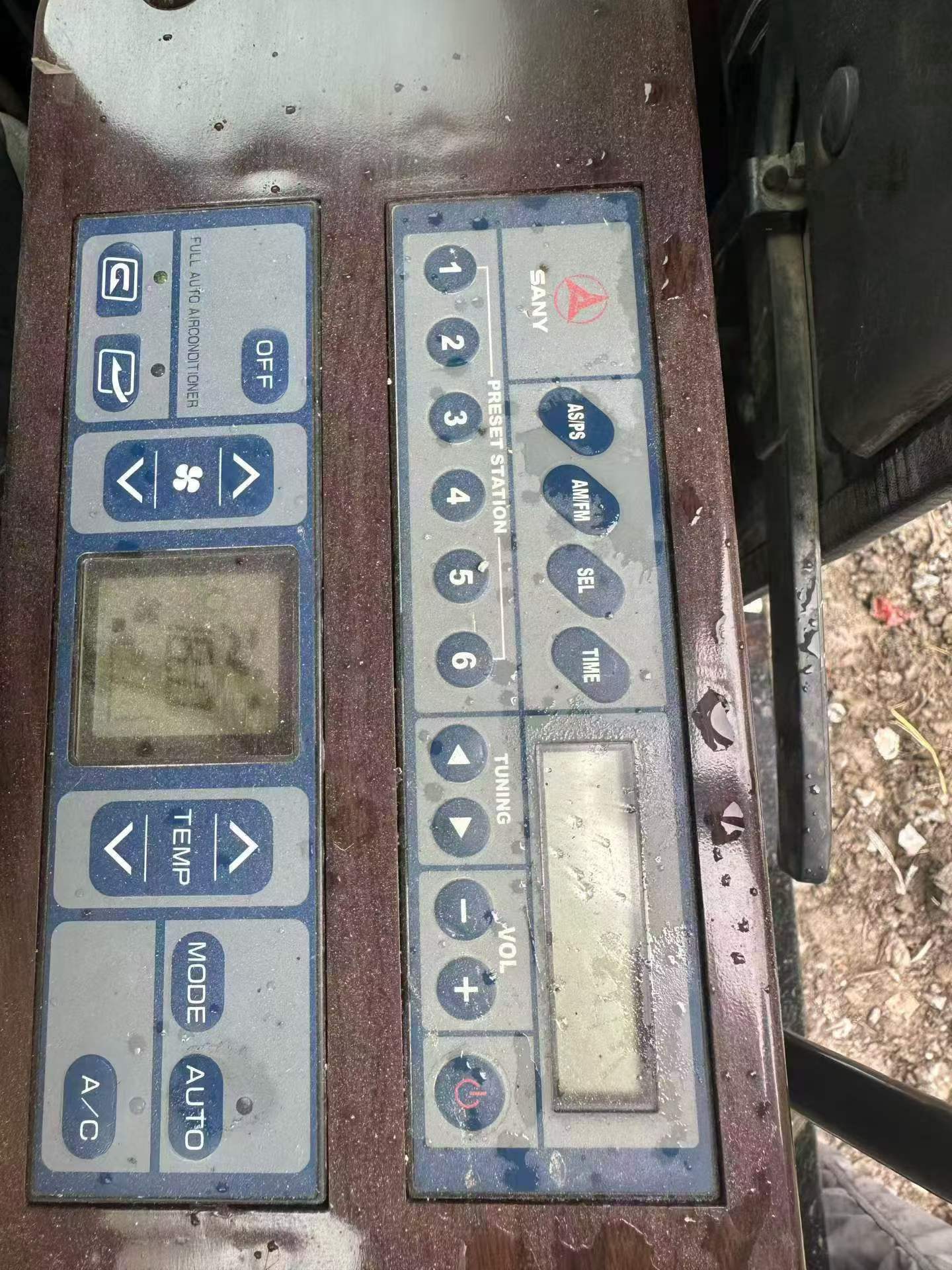Buy Sany SY245H Used Excavator / 9