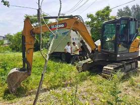 Buy XCMG XE60 Used Excavator / 4 Buy XCMG XE60 Used Excavator / 4