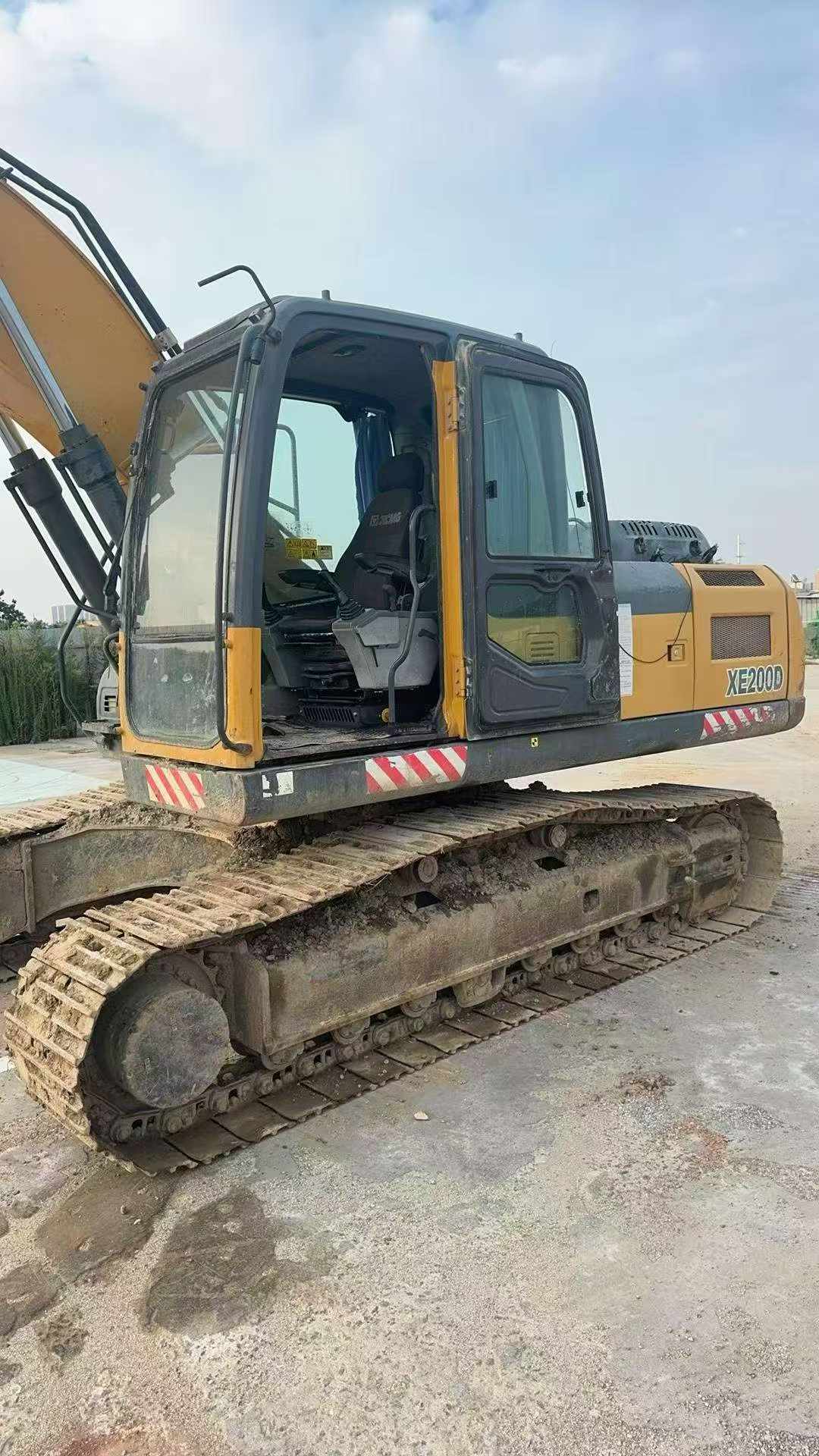 Buy XCMG XE200 Used Excavator / 3