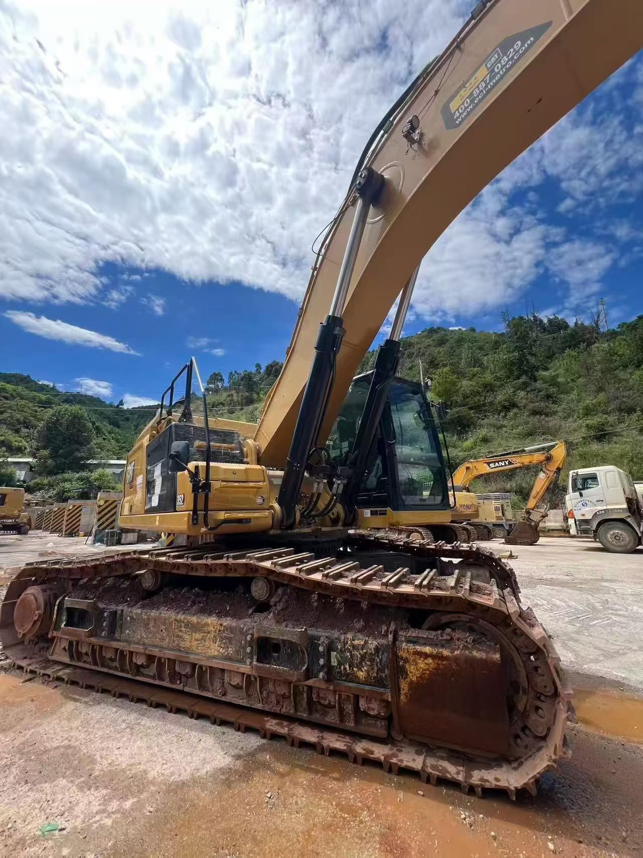 Buy Caterpillar CAT352 Used Excavator / 4