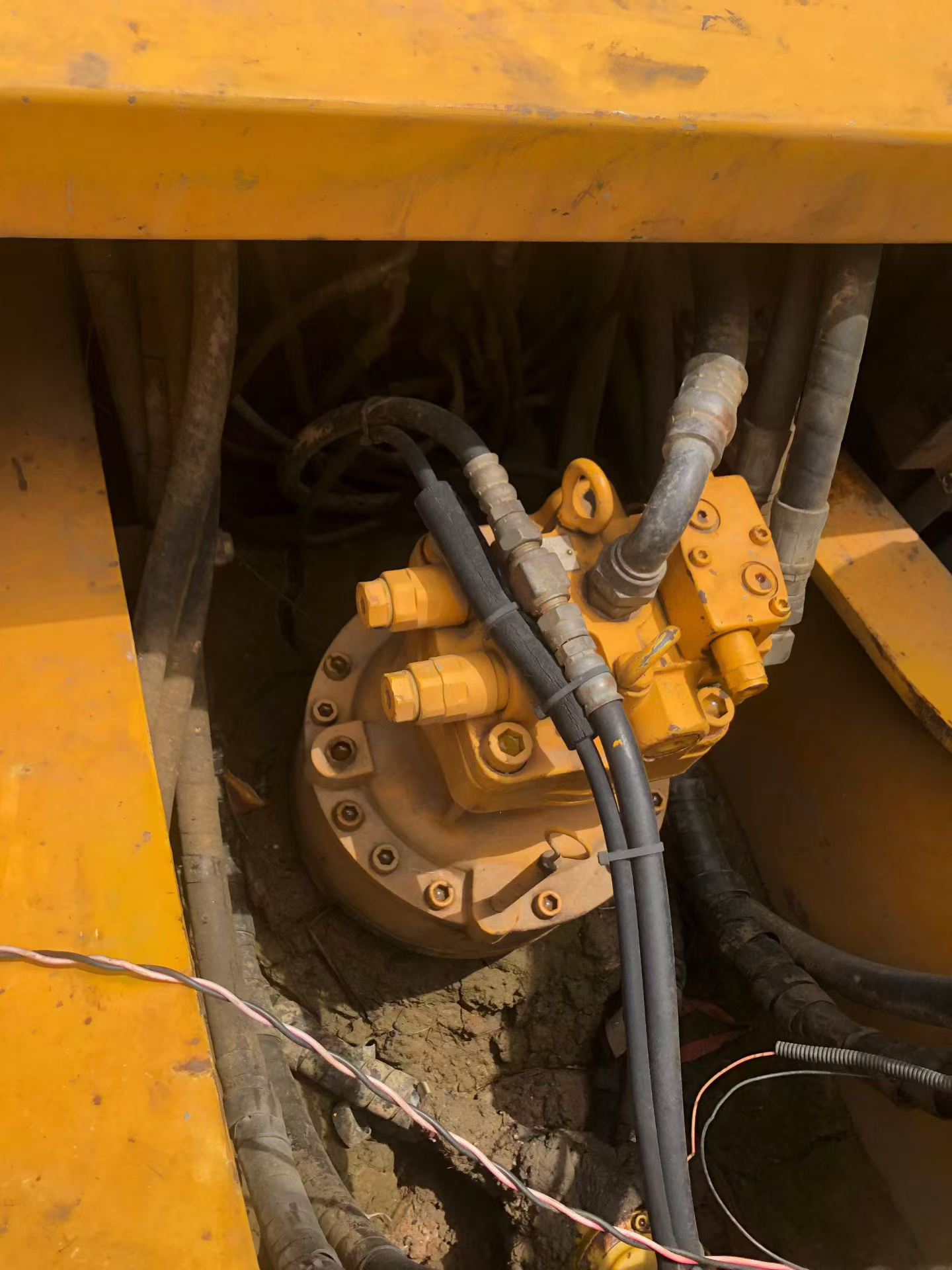 Buy Kato Used Excavator / 6