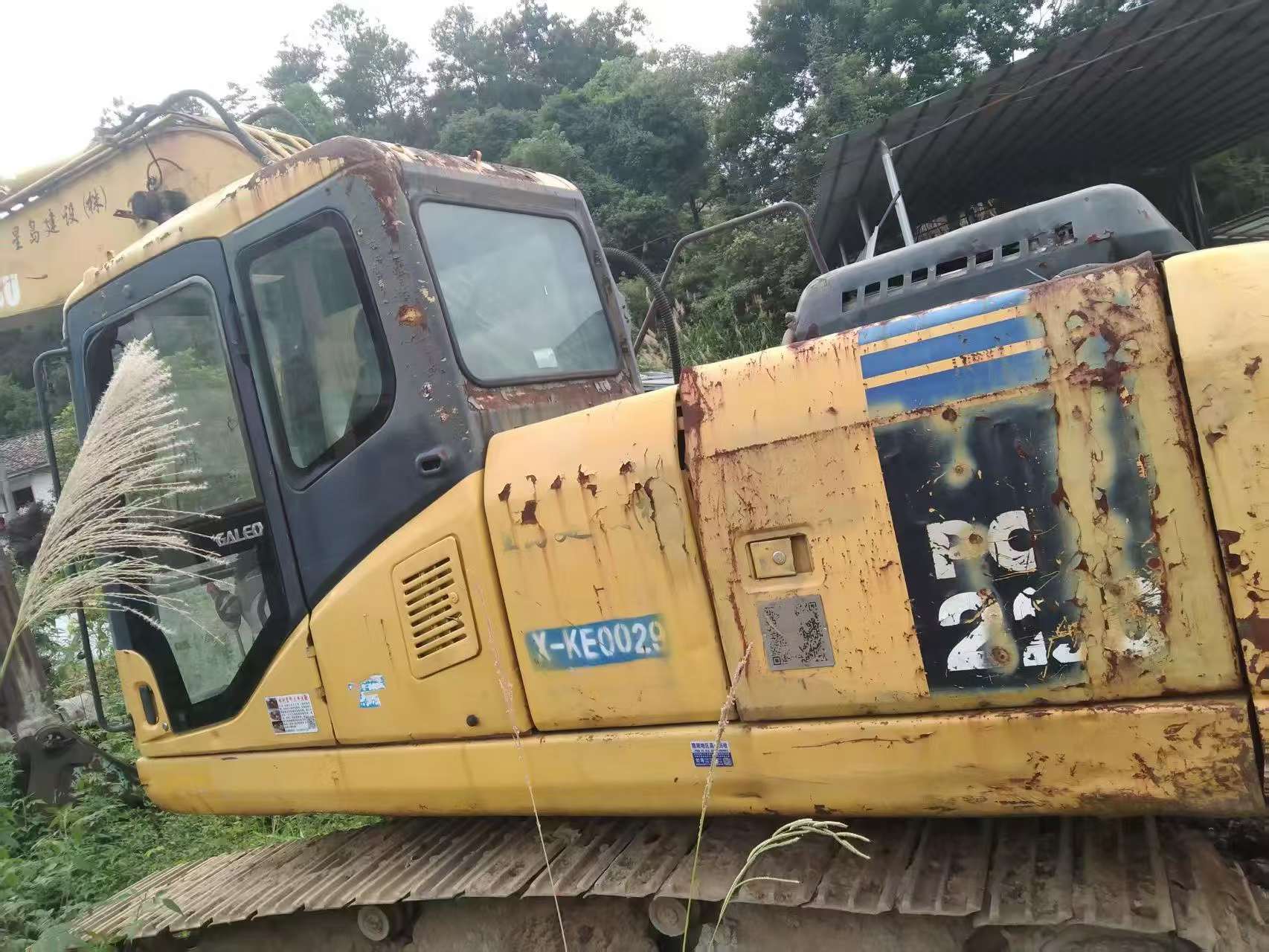 Buy Komatsu PC220-7 Used Excavator / 3
