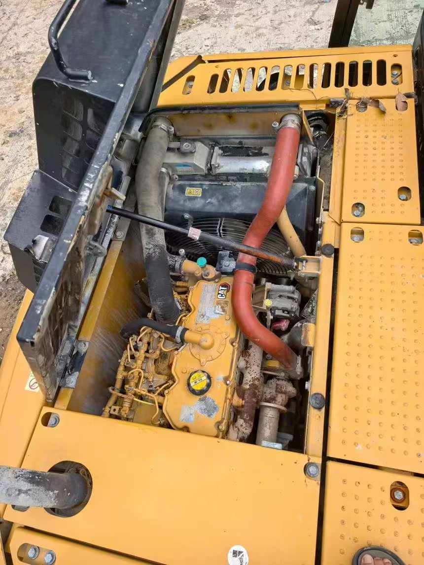 Buy Caterpillar 313D Used Excavator / 3