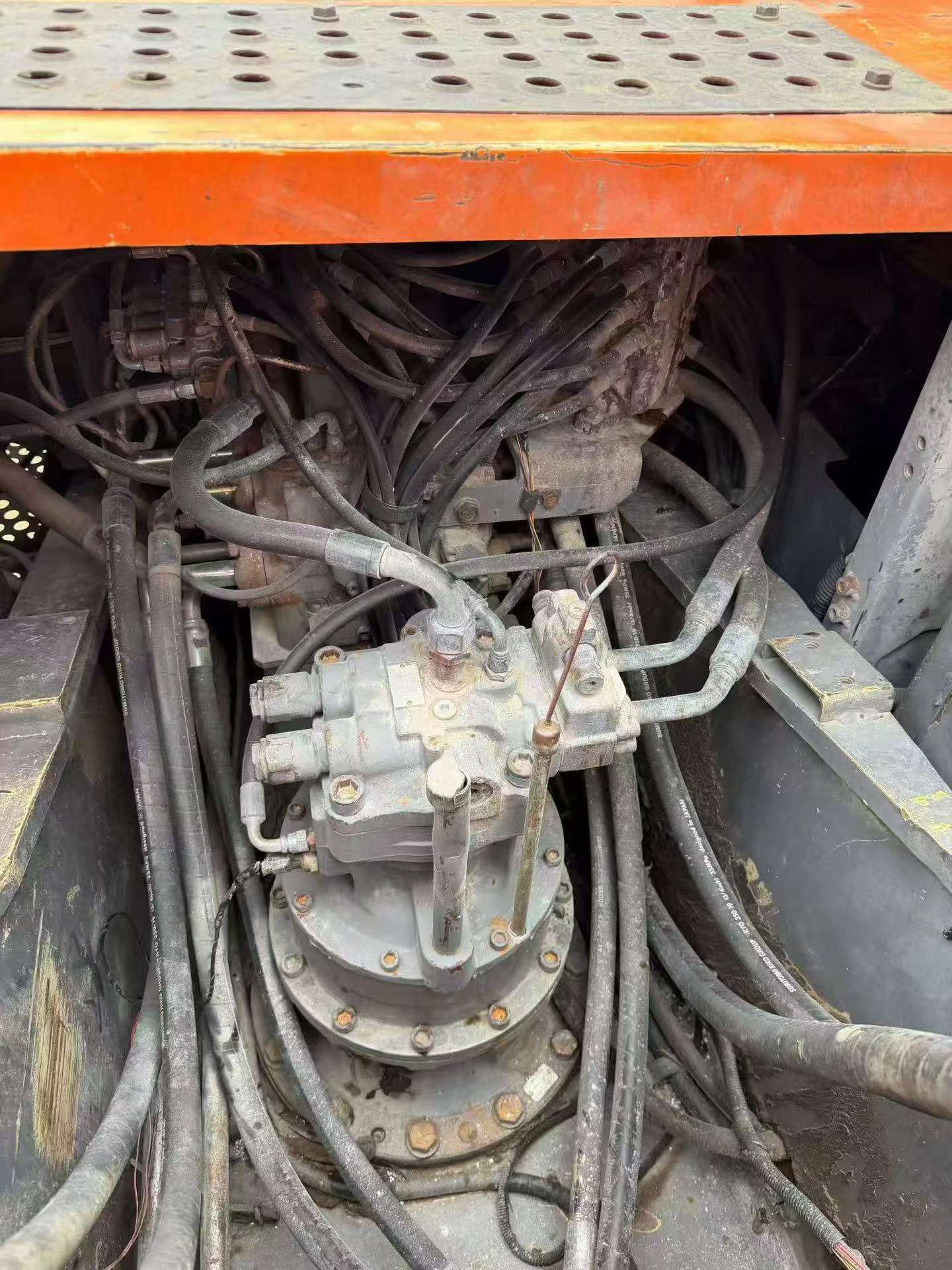 Buy Hitachi EX200-3 Used Excavator / 6