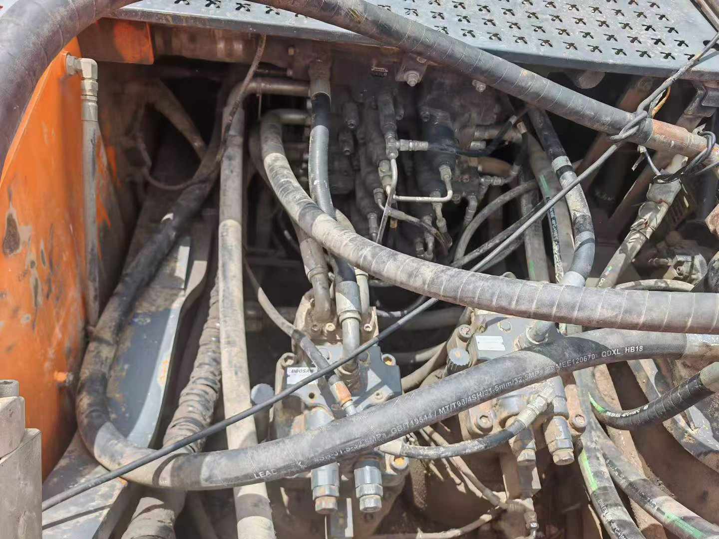 Buy Doosan DH200-3 Used Excavator Buy Doosan DH200-3 Used Excavator