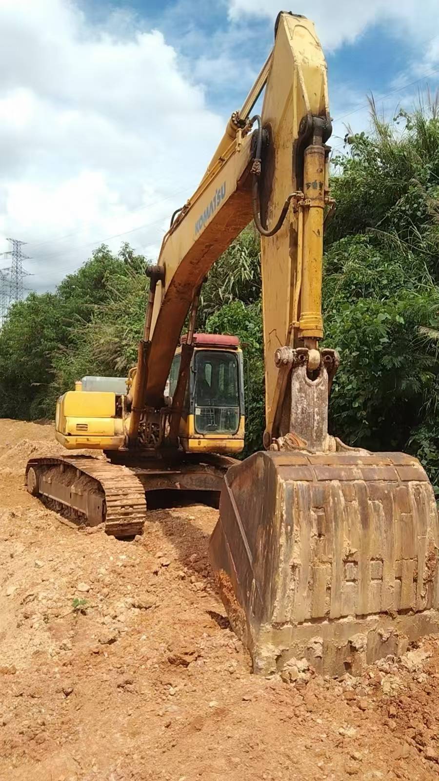 Купить Подержанный Экскаватор Komatsu PC300-7 / 3