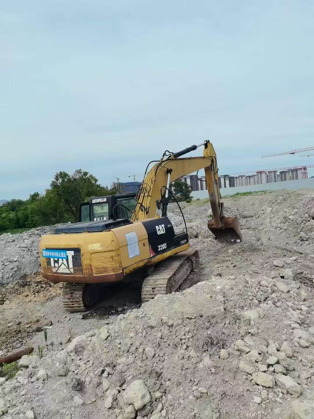 Buy Caterpillar 320D Used Excavator / 2