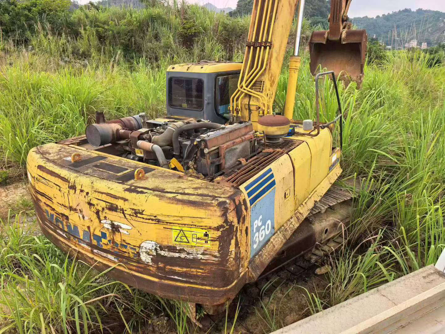 Buy Komatsu PC360-7 Used Excavator / 4