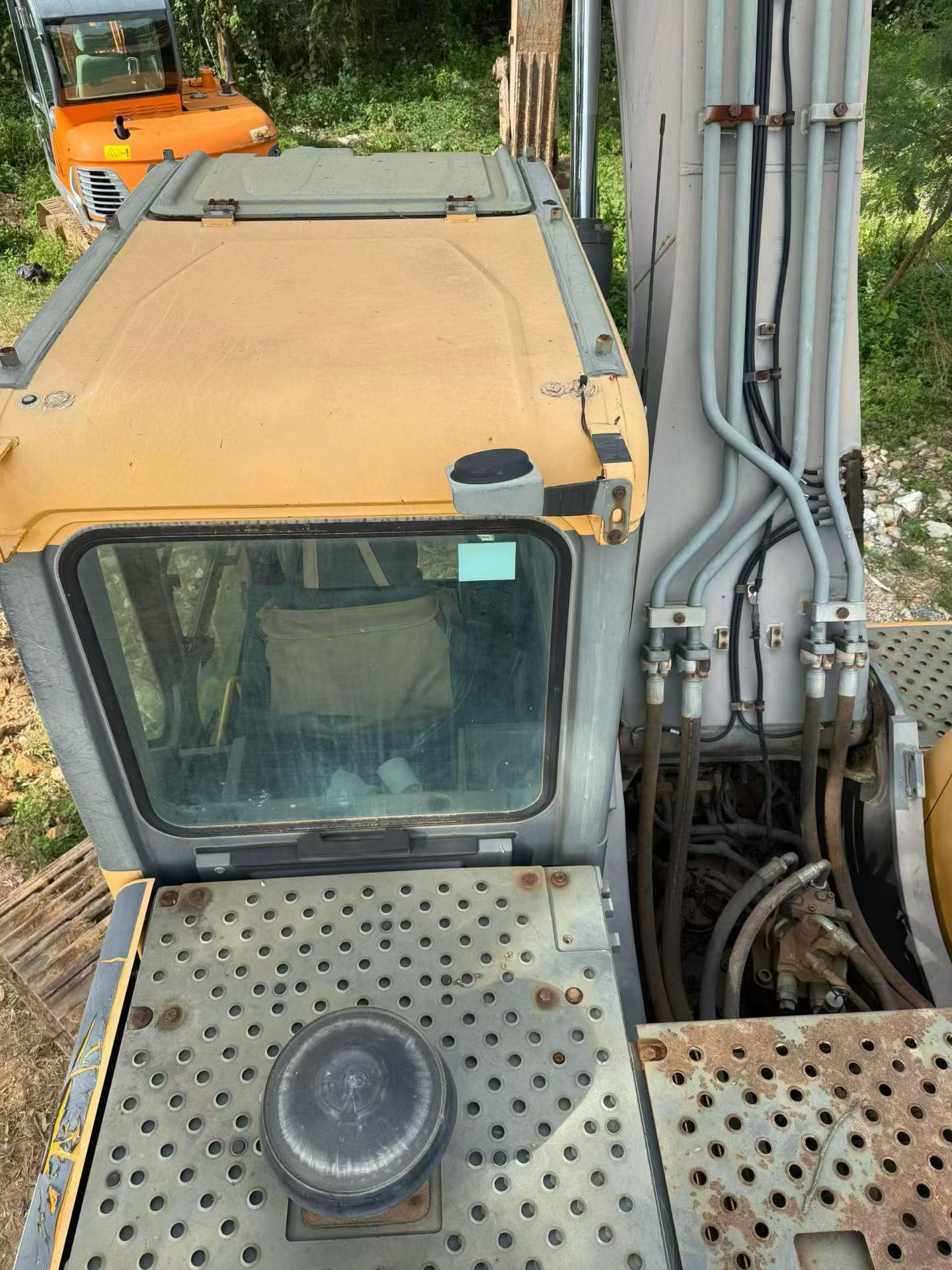 Buy Volvo EC210B Used Excavator / 9