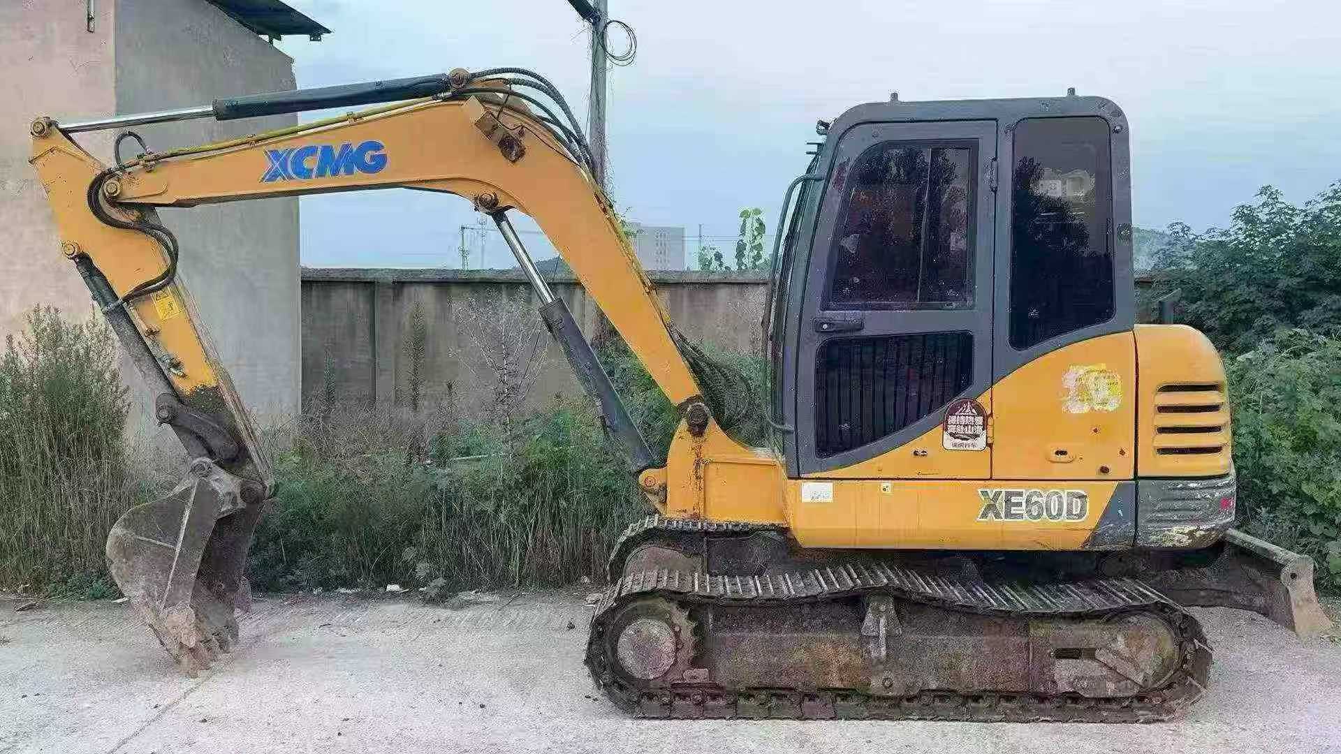 Buy XCMG XE60 Used Excavator / 2