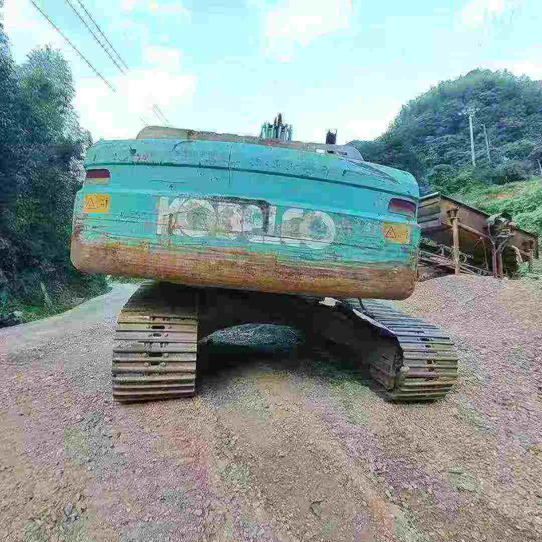 Buy Kobelco SK210 Used Excavator / 2