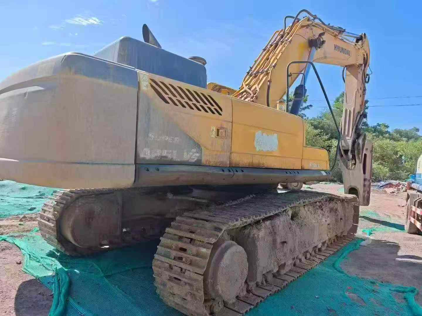 Buy Hyundai R485LVS Used Excavator / 2