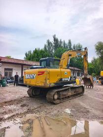 Купить Подержанный Экскаватор Sany SY135 / 4 Купить Подержанный Экскаватор Sany SY135 / 4