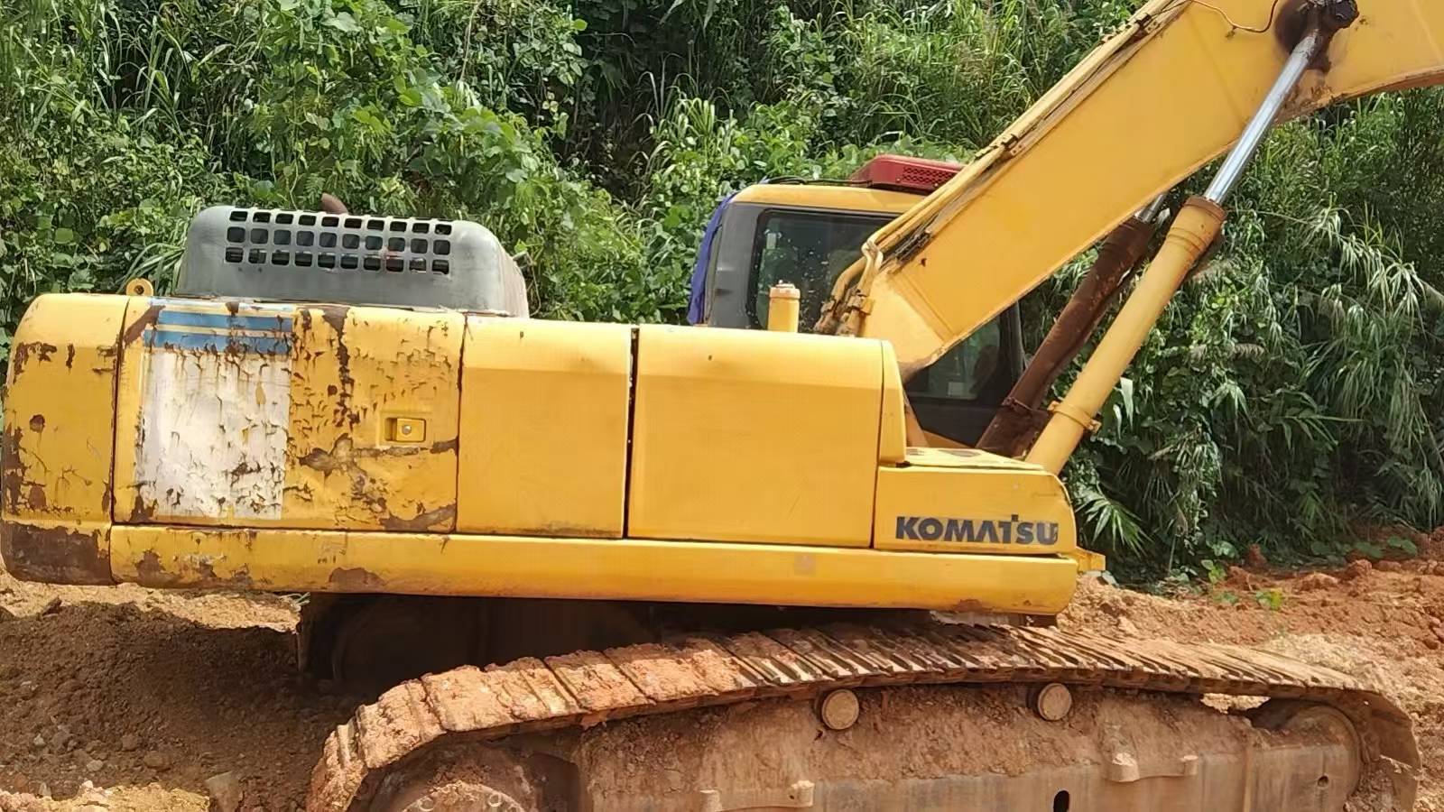 Купить Подержанный Экскаватор Komatsu PC300-7 / 2