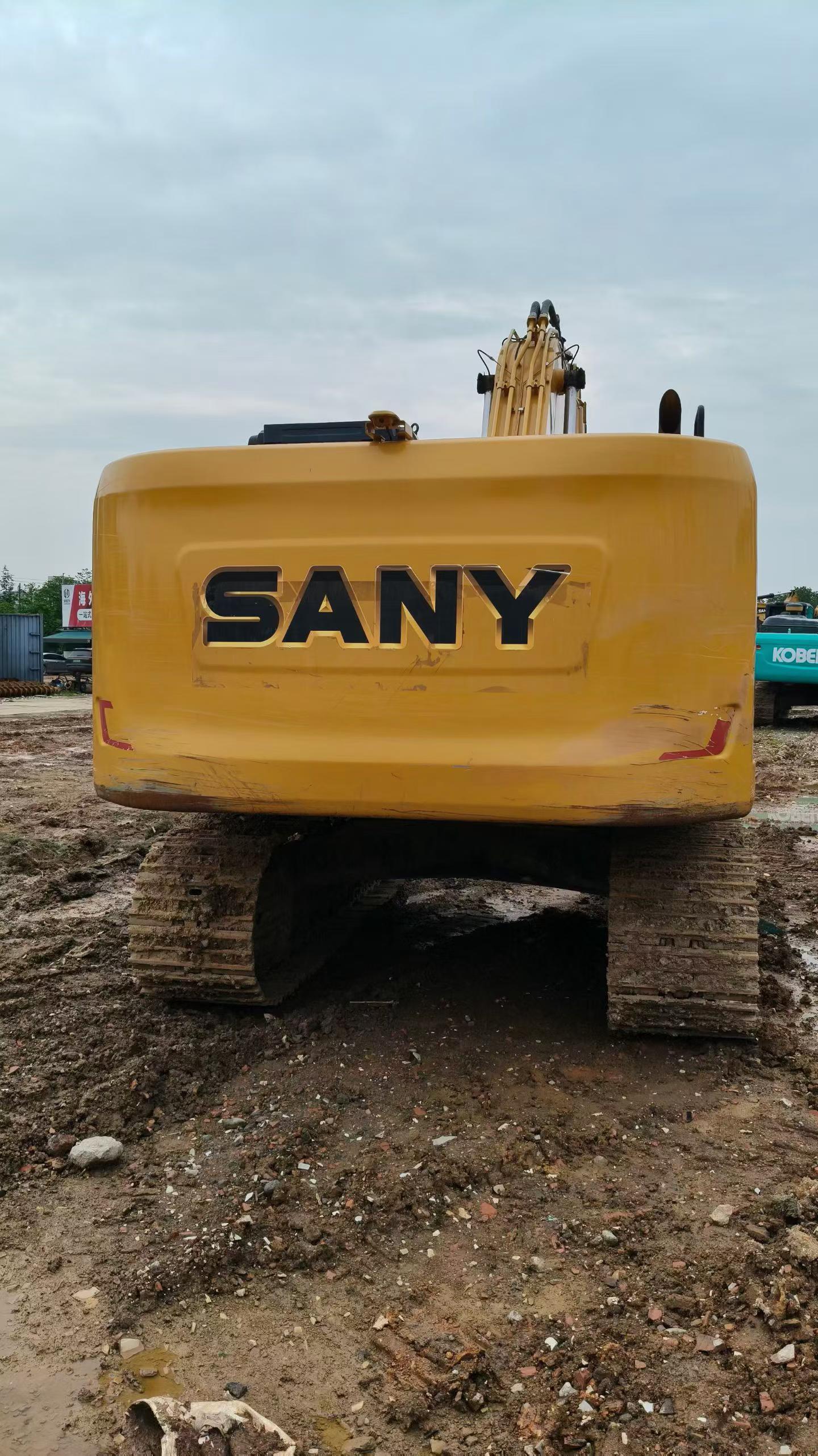 Buy Sany SY200C Used Excavator / 5