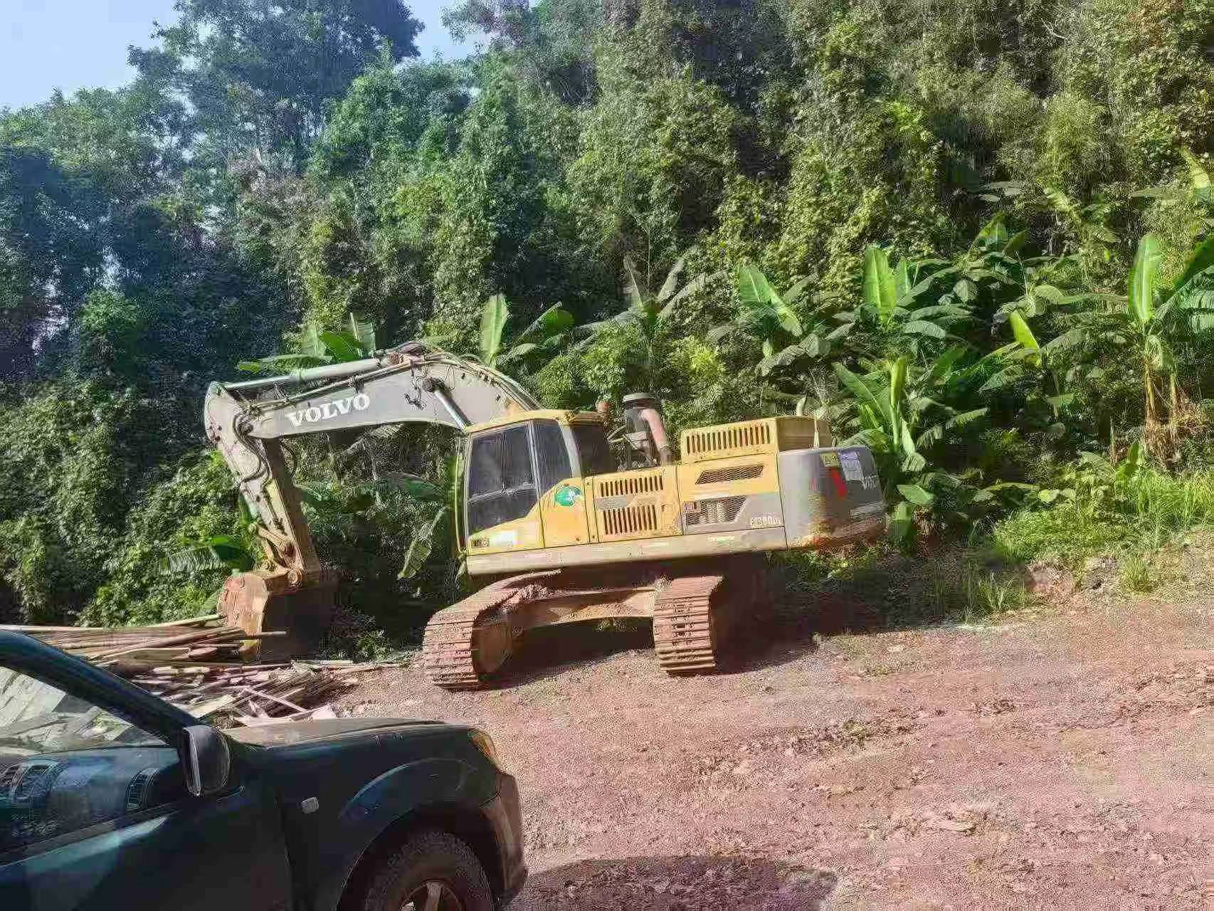 Compre Escavadeira Volvo EC380D Usada / 6 Compre Escavadeira Volvo EC380D Usada / 6
