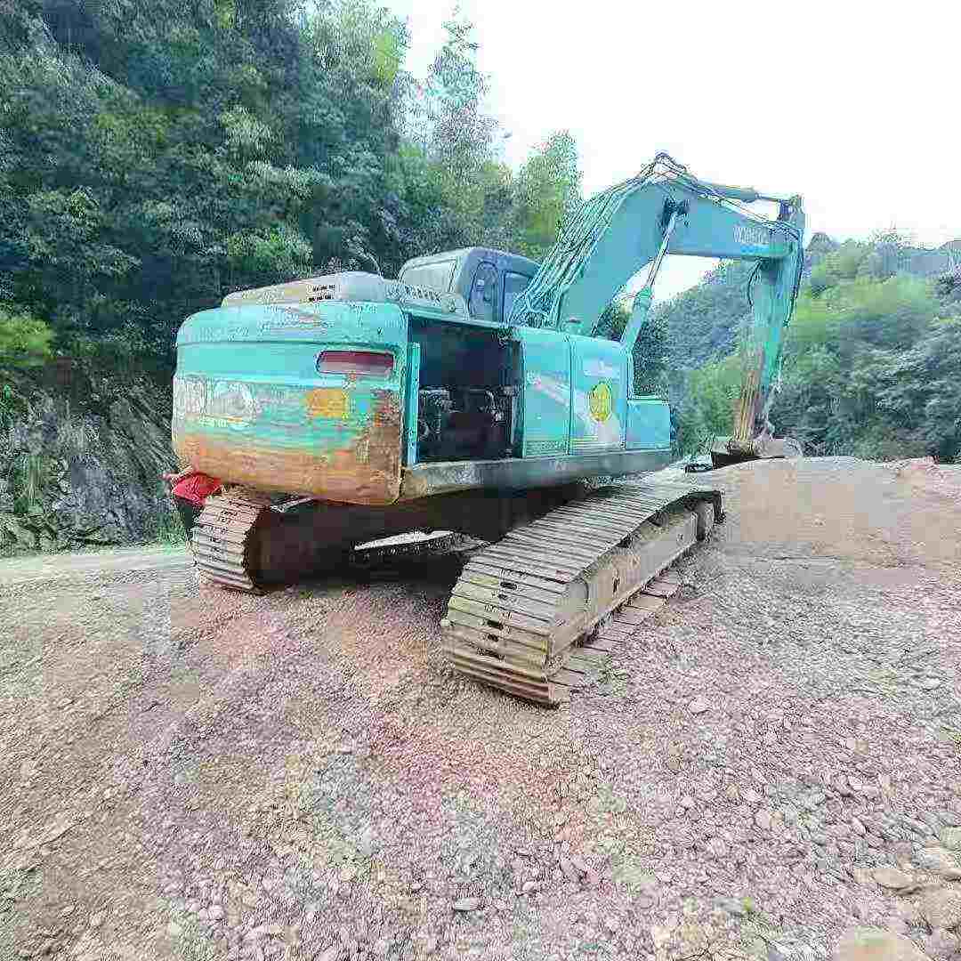 Buy Kobelco SK210 Used Excavator / 3
