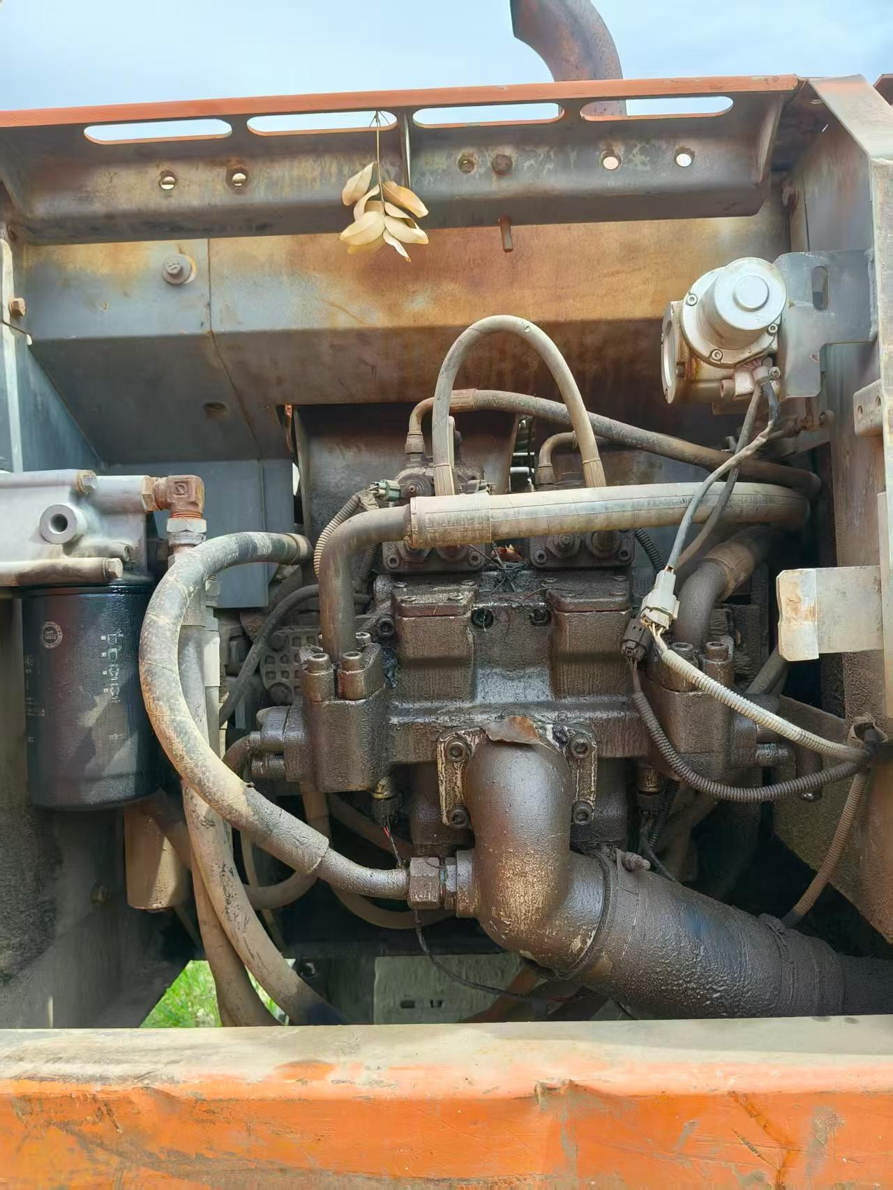 Buy Hitachi ZX200-6 Used Excavator / 5