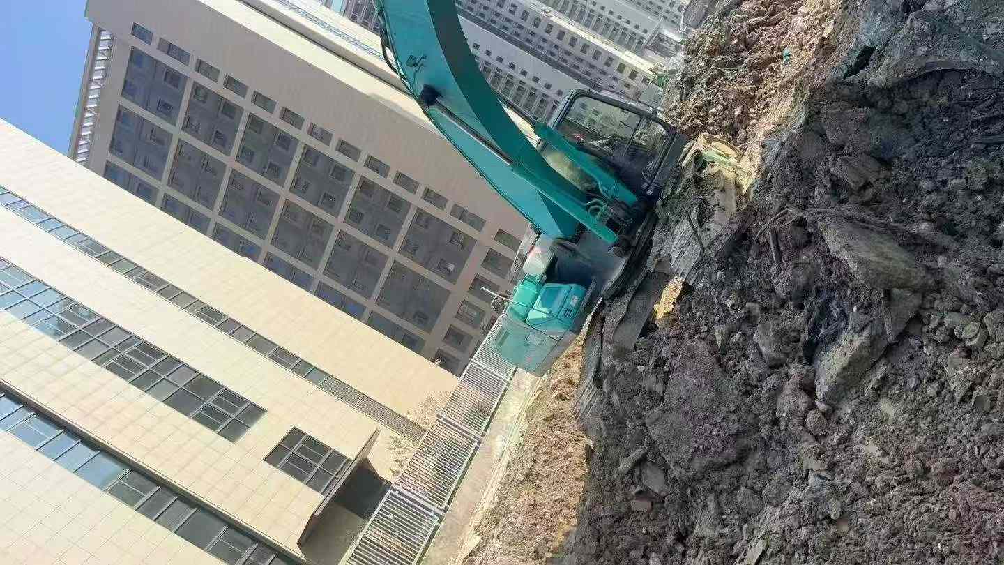 Buy Kobelco SK350-8 Used Excavator / 7