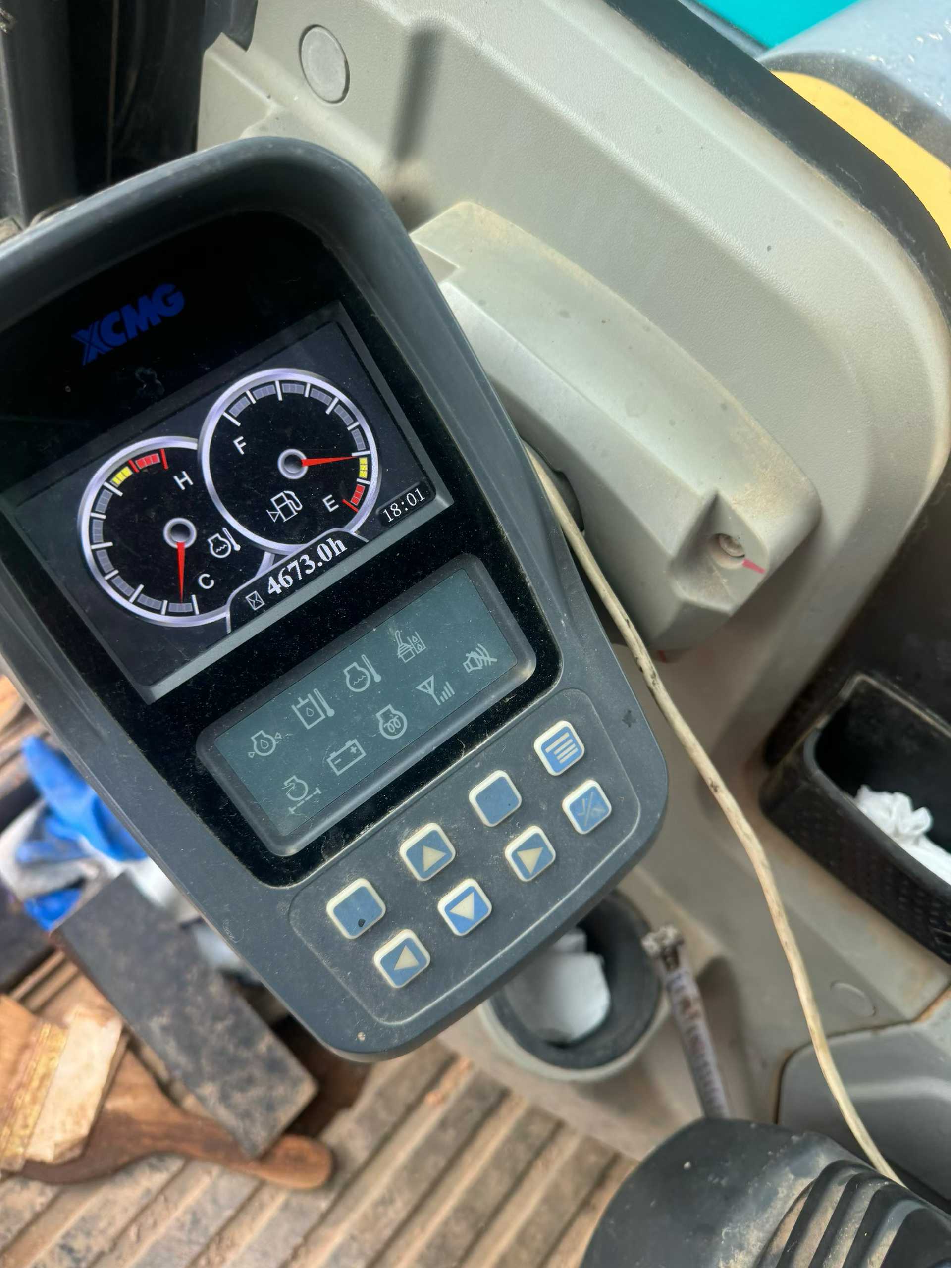 Buy XCMG XE60 Used Excavator / 7