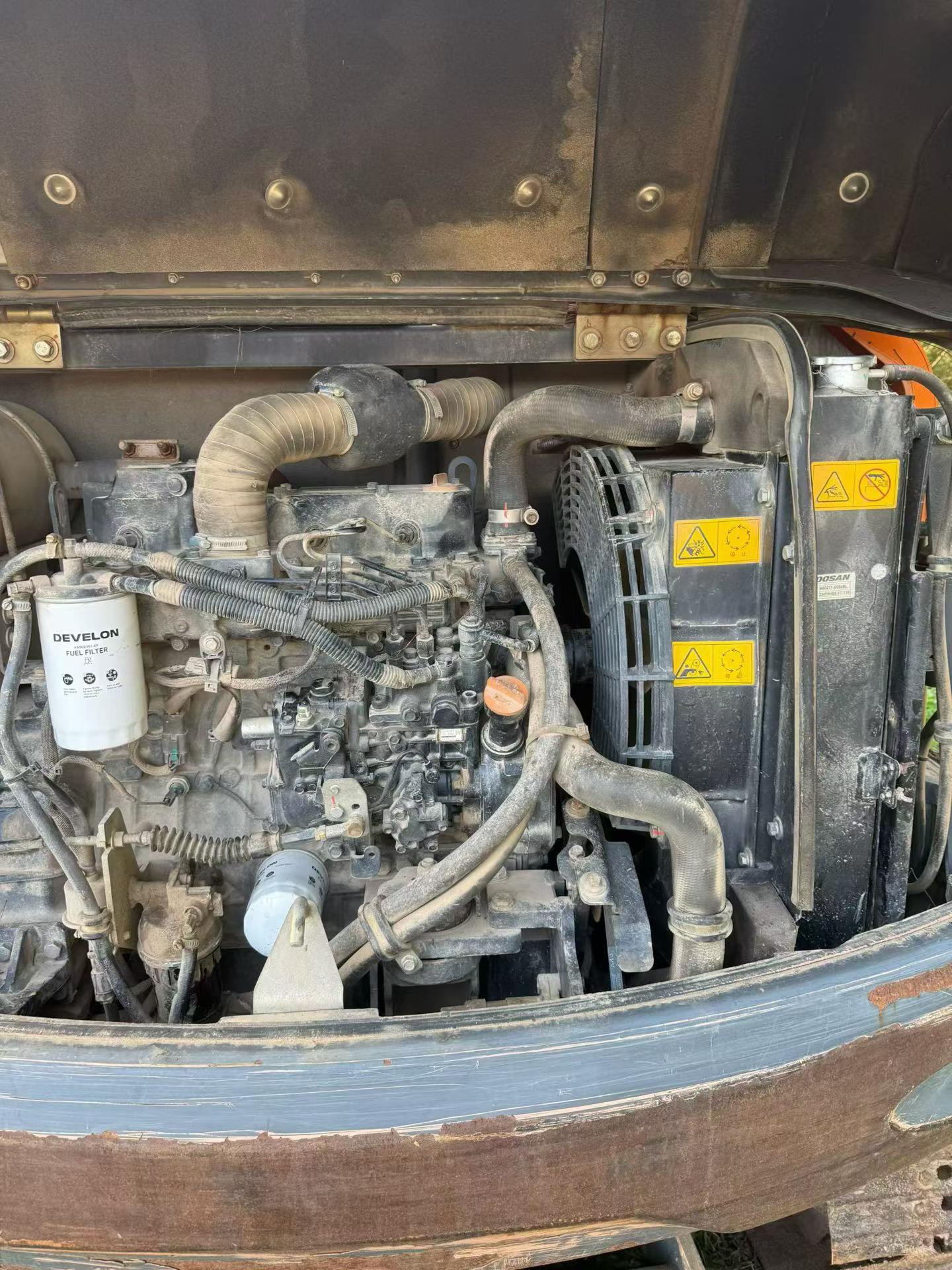 Buy Doosan DX60-9 Used Excavator / 4