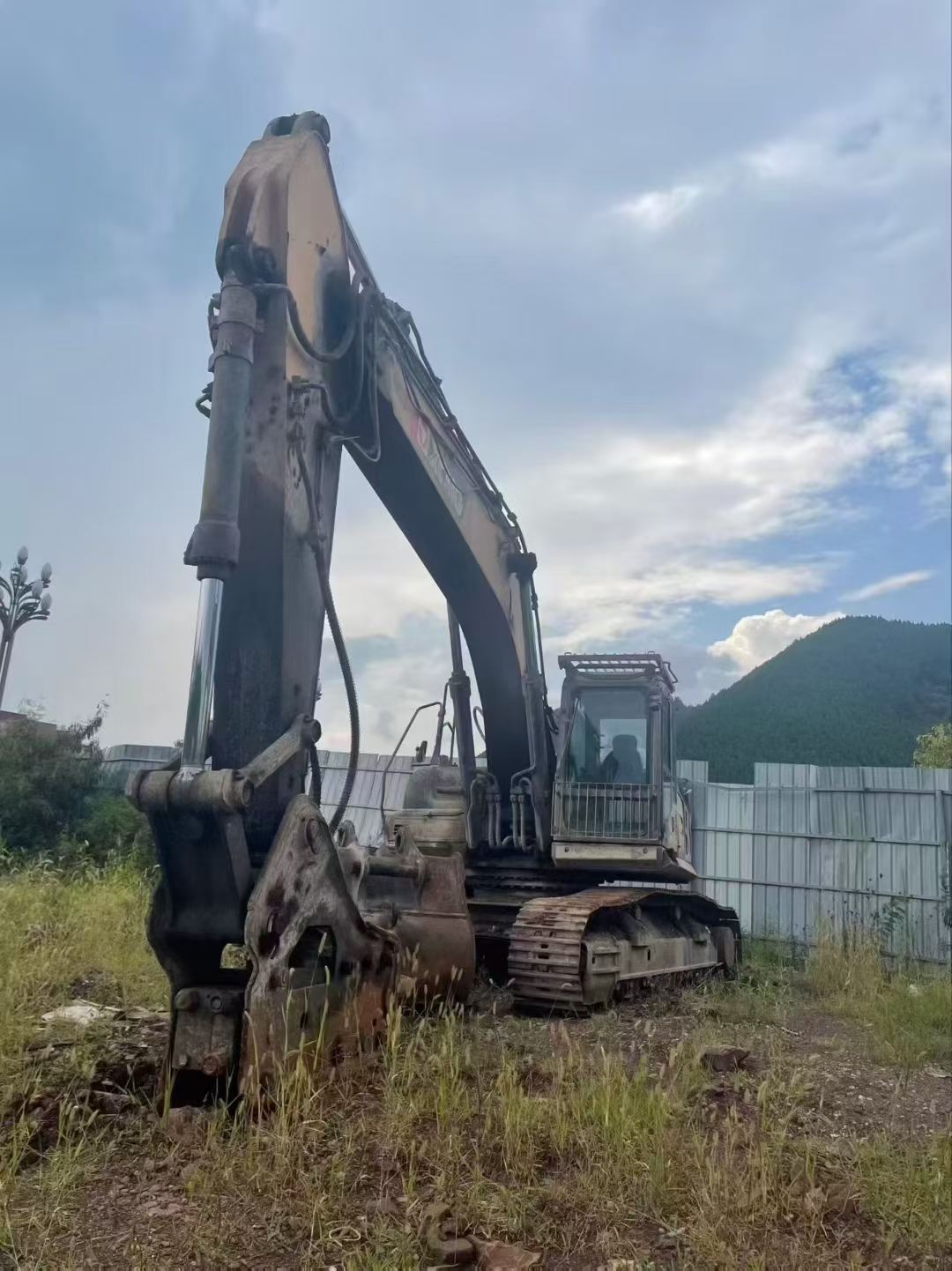 Купить Подержанный Экскаватор XCMG XE335C / 4 Купить Подержанный Экскаватор XCMG XE335C / 4