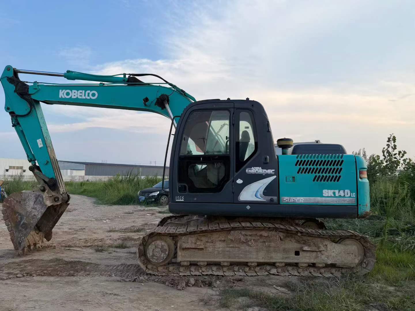 Buy Kobelco SK140 Used Excavator / 4