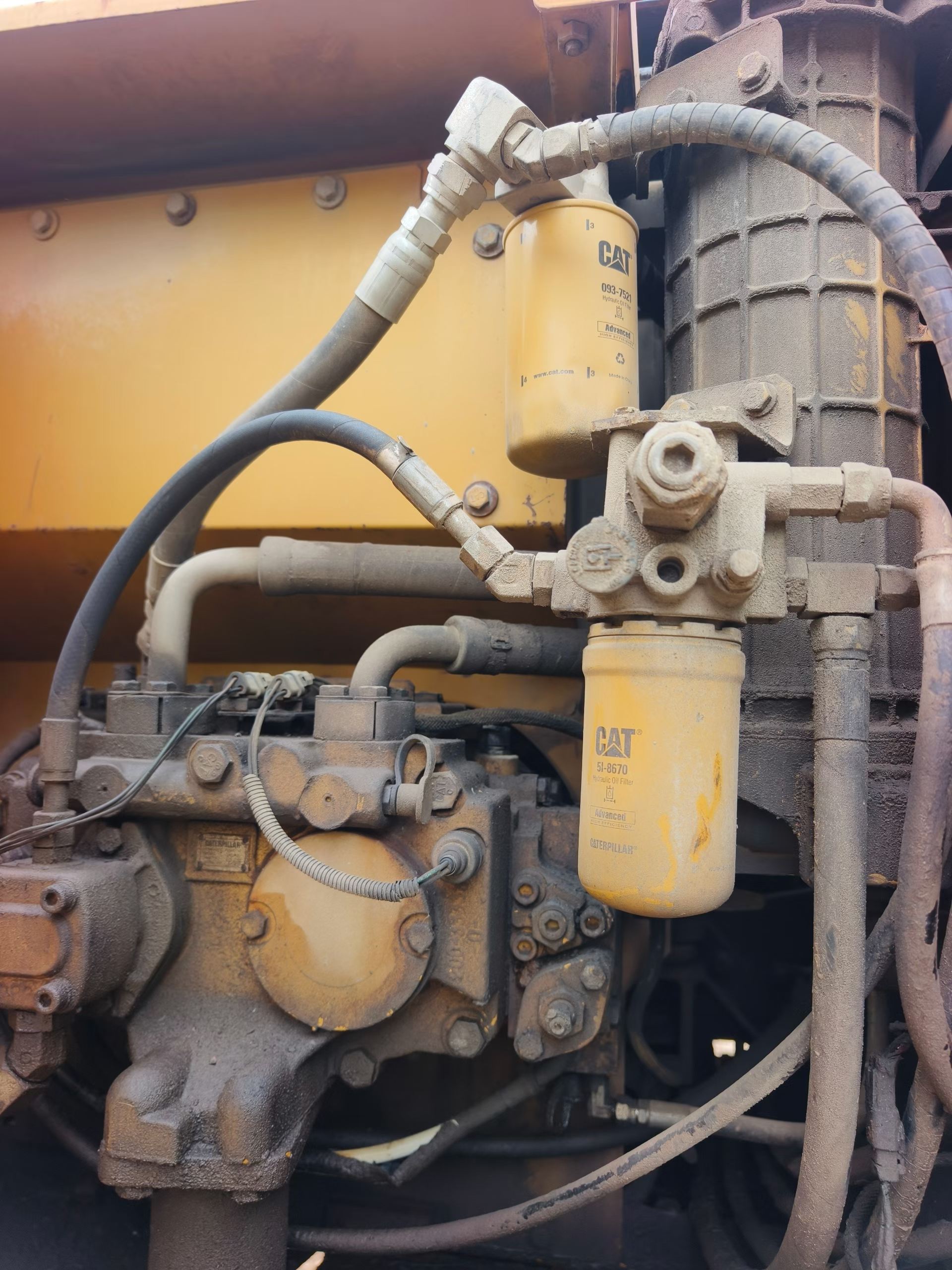 Buy Caterpillar 320D Used Excavator / 6