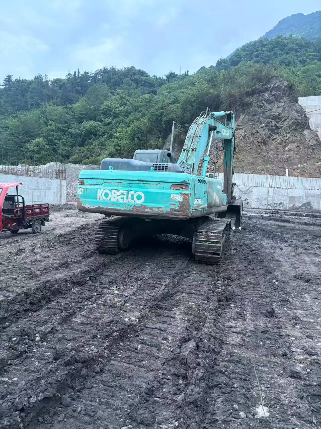 Buy Kobelco SK350-8 Used Excavator / 2