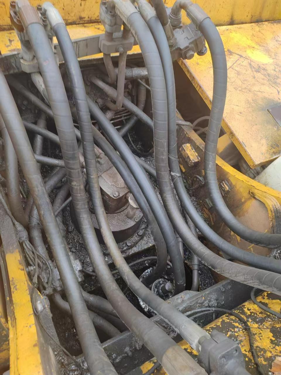 Buy Liebherr R934B Used Excavator / 3