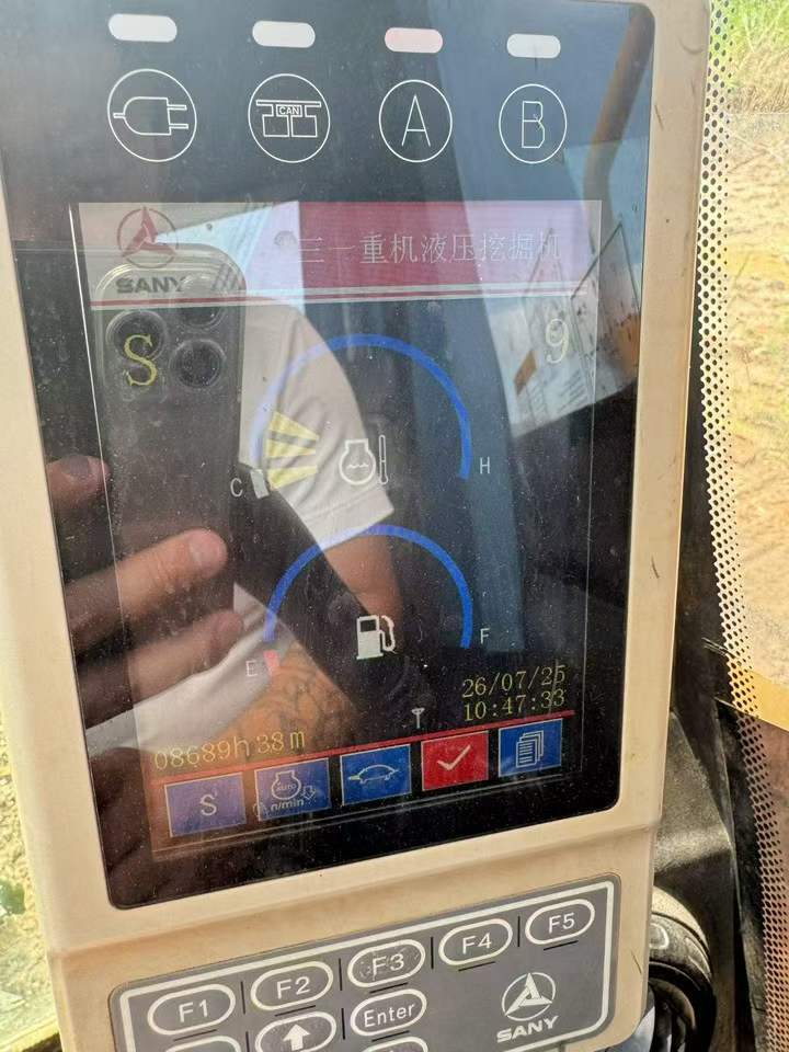 Buy Sany SY215C-8 Used Excavator / 8 Buy Sany SY215C-8 Used Excavator / 8