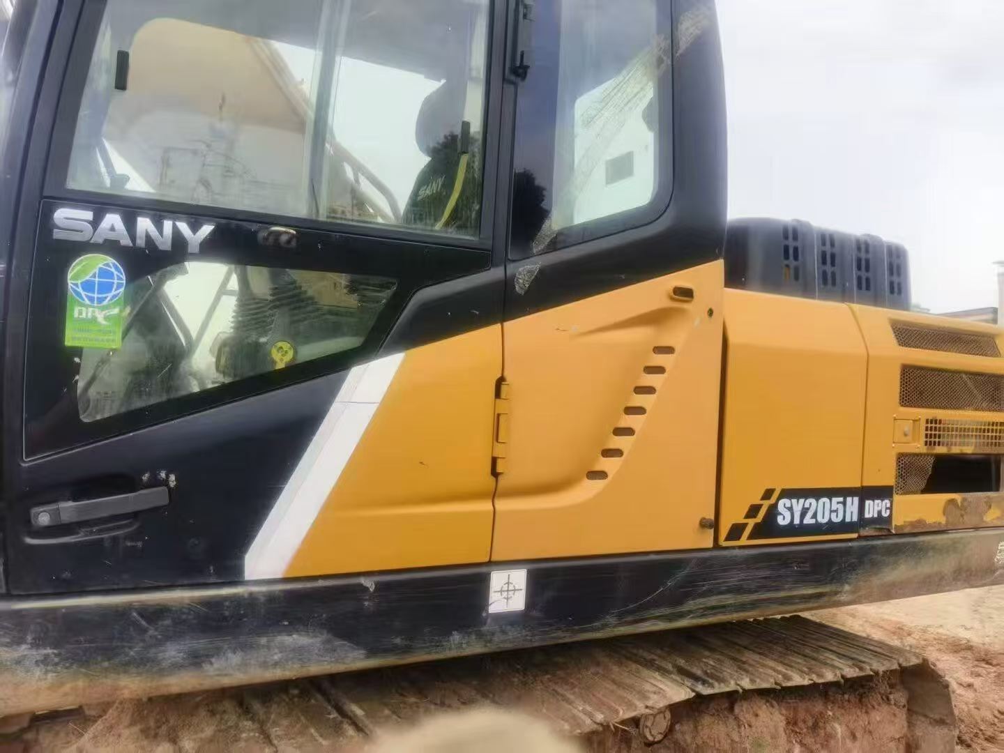 Buy Sany SY205C Used Excavator / 3 Buy Sany SY205C Used Excavator / 3